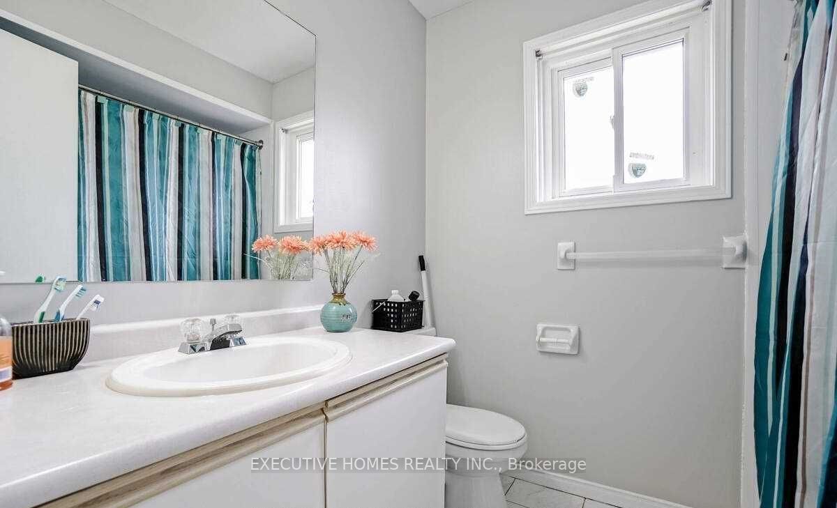 114 Toba Crescent Property Photo 34