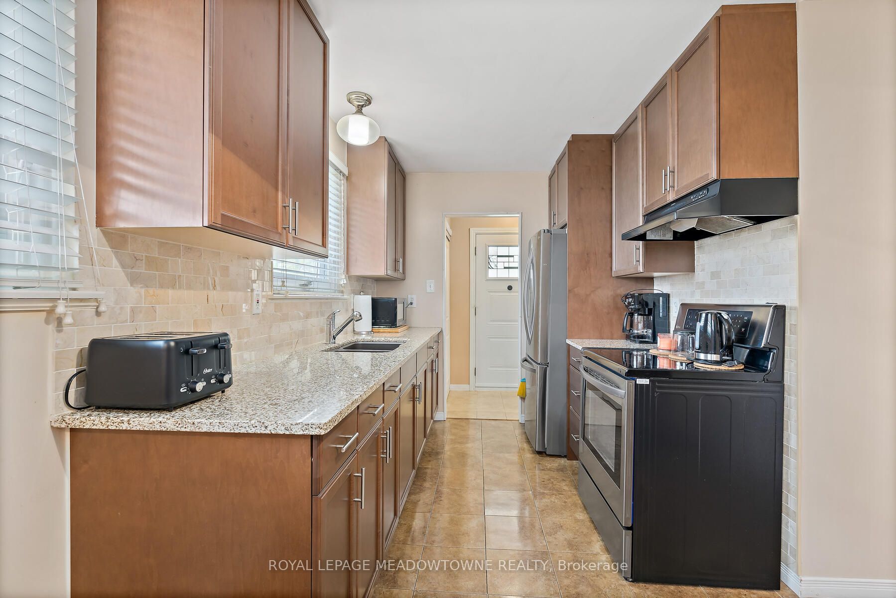 73 Jefferson Road Property Photo 14