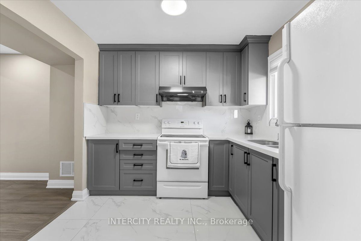 6 Hedley Court Property Photo 14