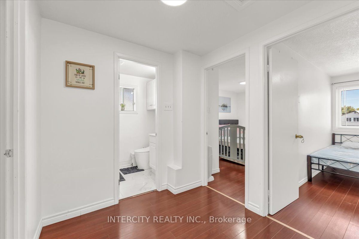 6 Hedley Court Property Photo 17