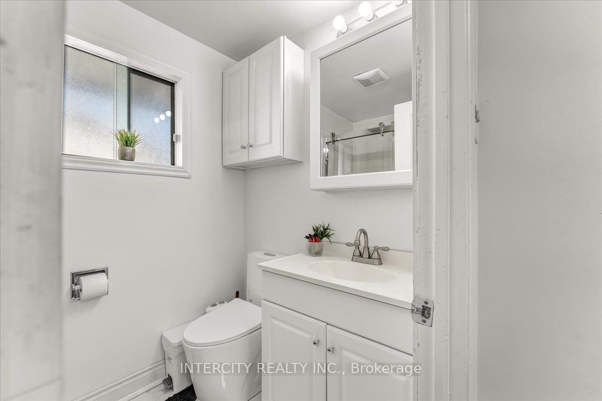 6 Hedley Court Property Photo 26