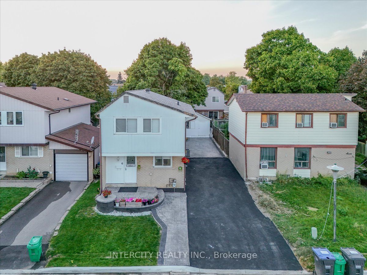 6 Hedley Court Property Photo 40