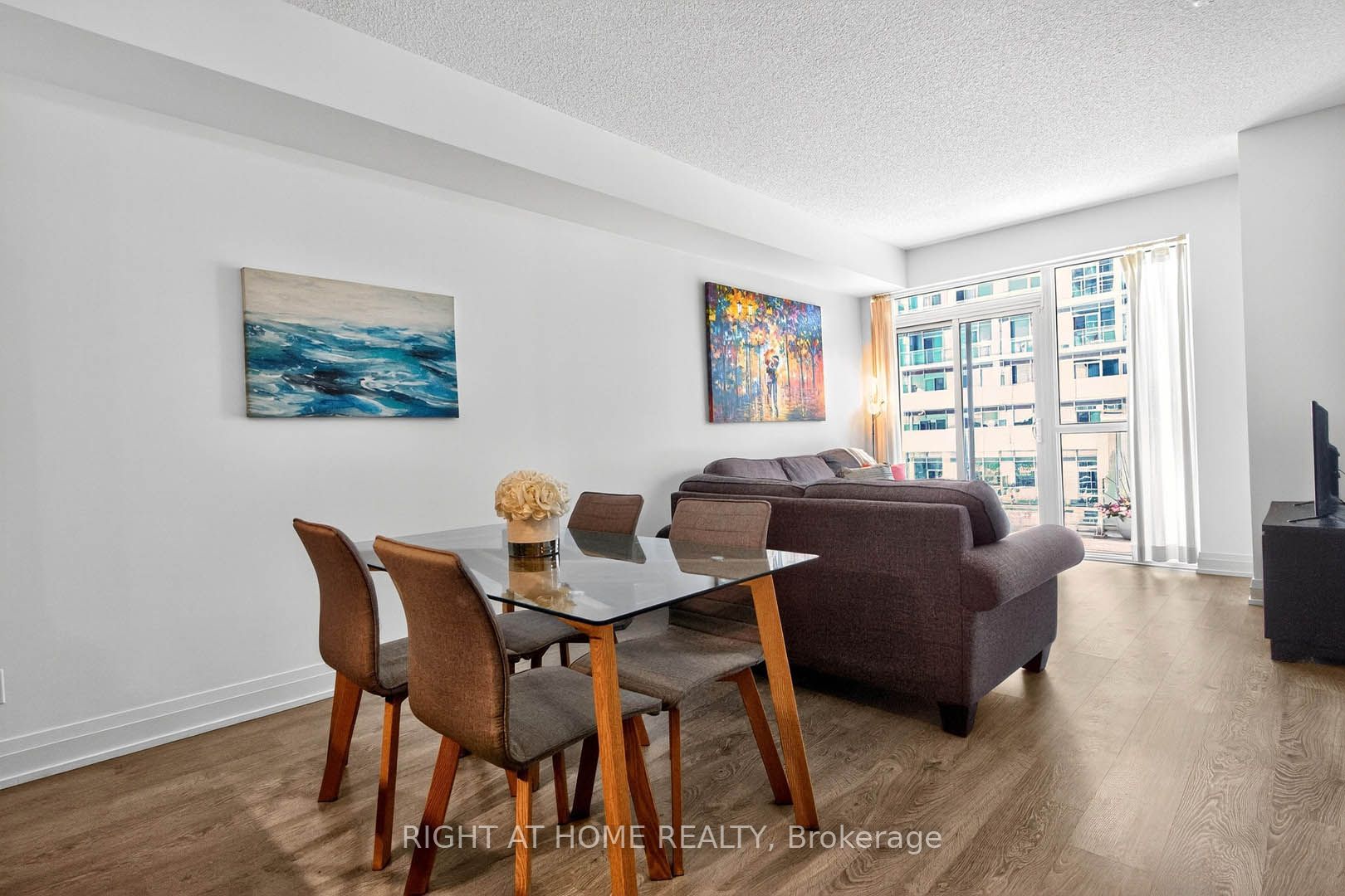 65 Speers Road 607 Property Photo 6