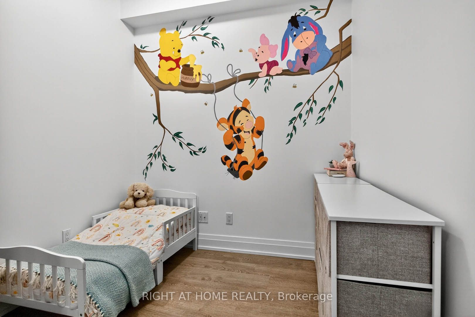 65 Speers Road 607 Property Photo 12