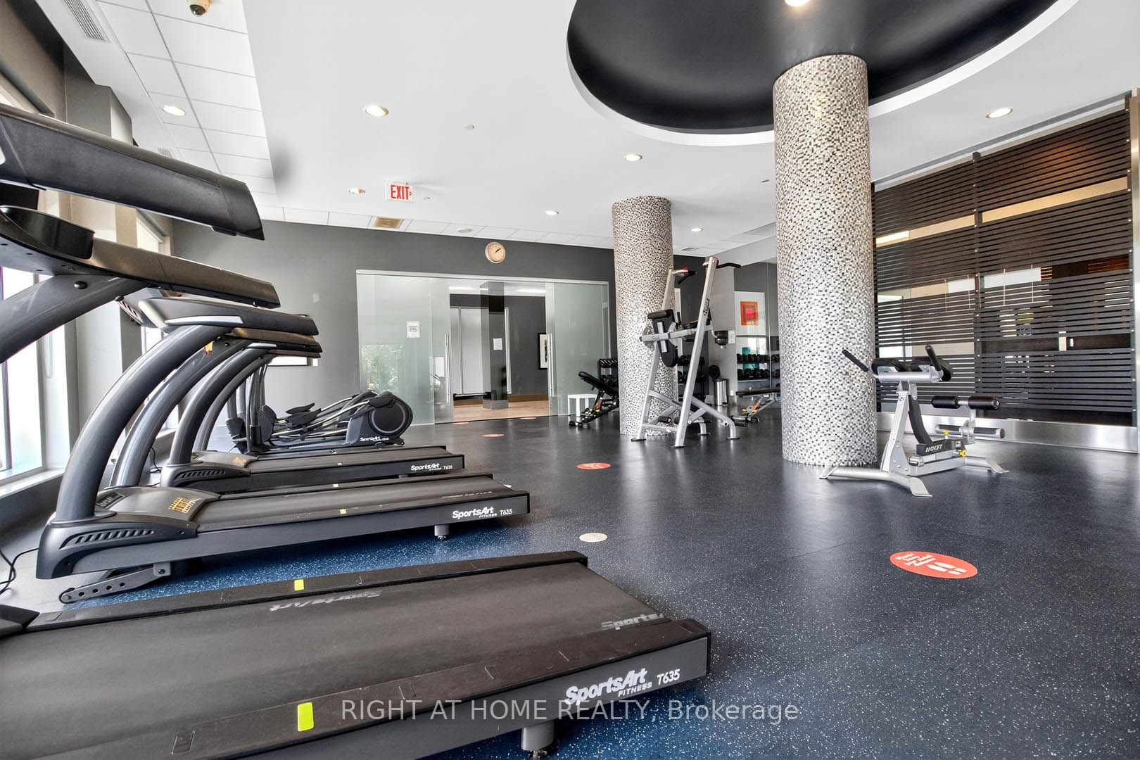 65 Speers Road 607 Property Photo 29