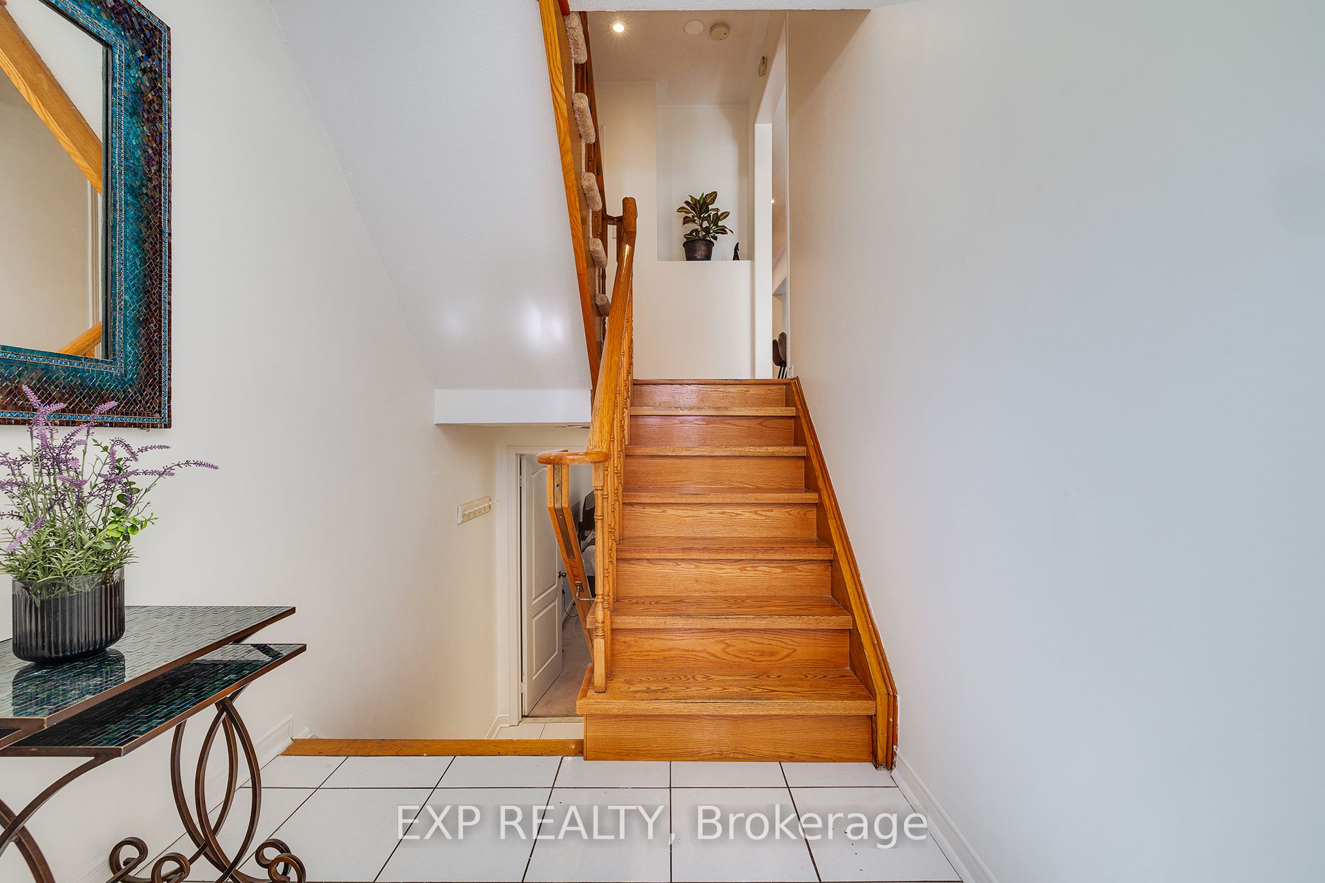 1591 South Parade Court 24 Property Photo 3