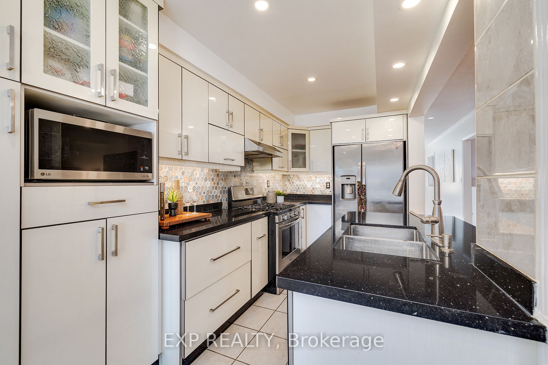 1591 South Parade Court 24 Property Photo 7