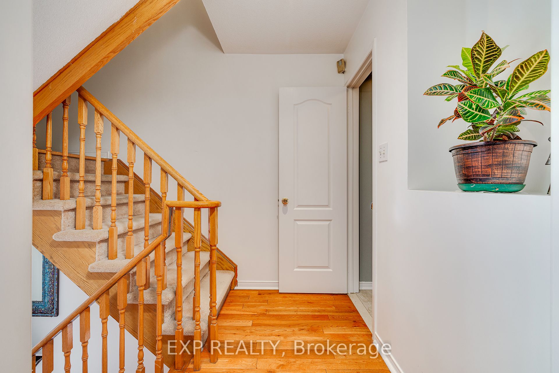 1591 South Parade Court 24 Property Photo 11