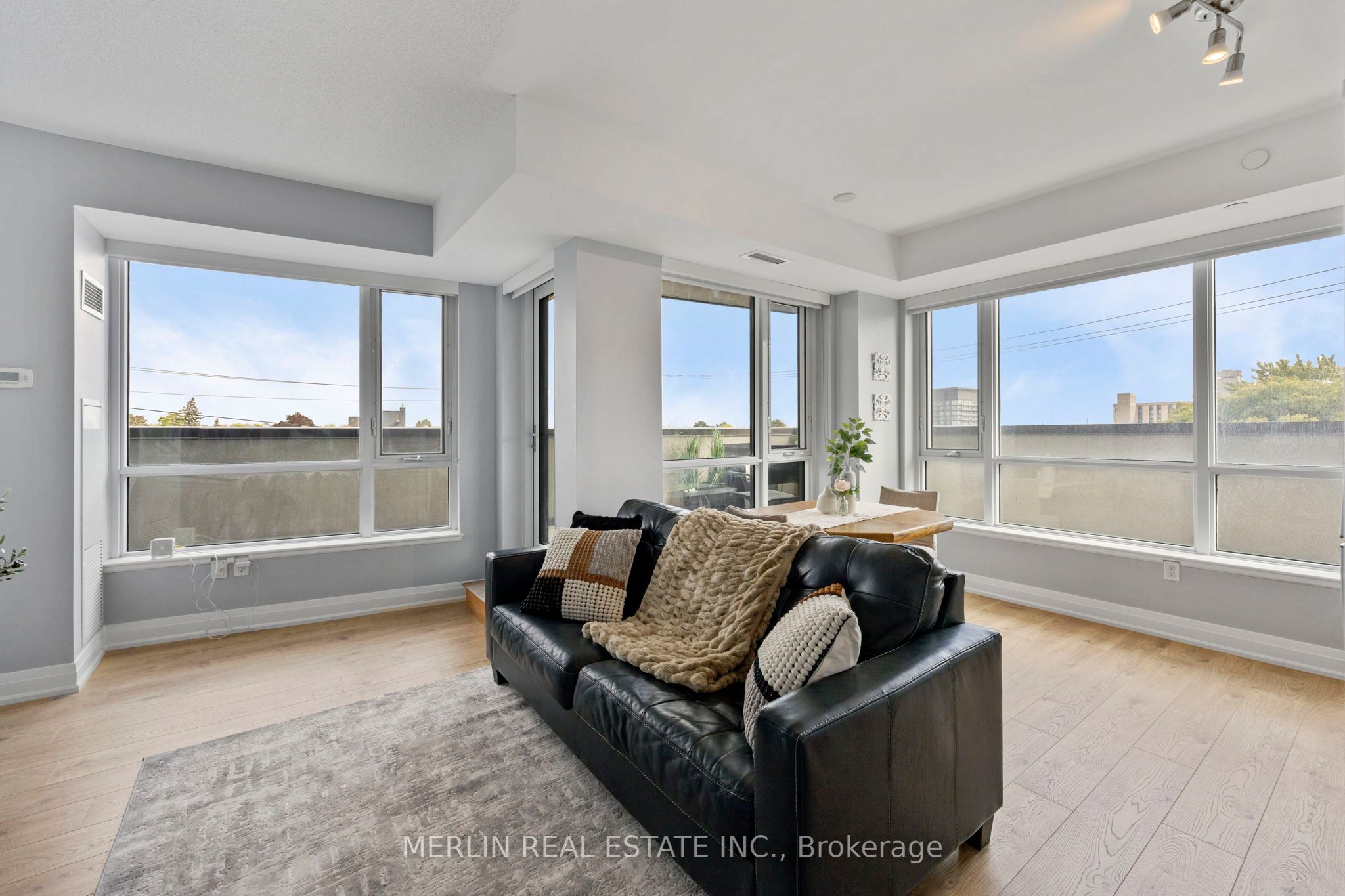 2800 Keele Street 407 Property Photo 9