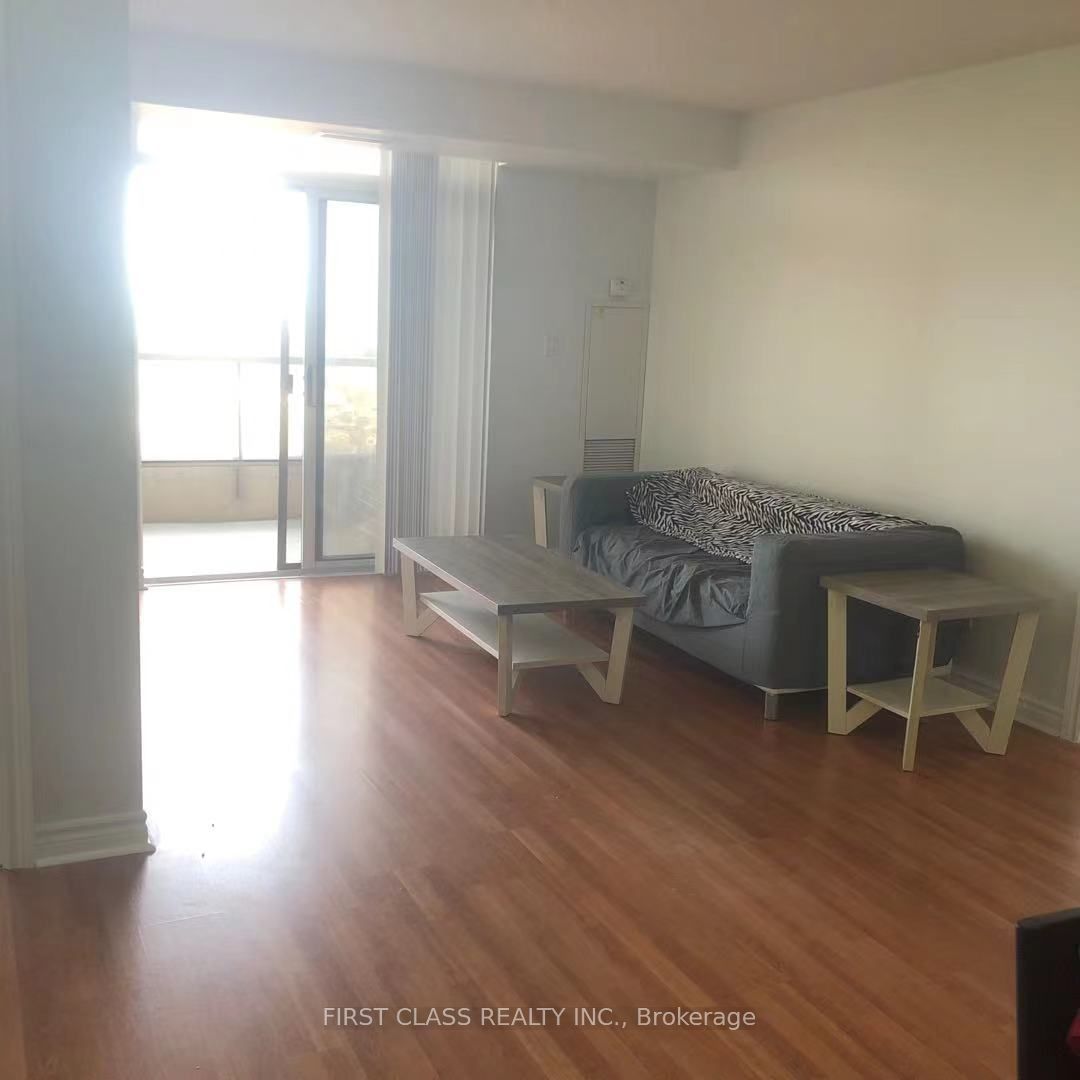 3880 Duke Of York Boulevard 1612 Property Photo 9