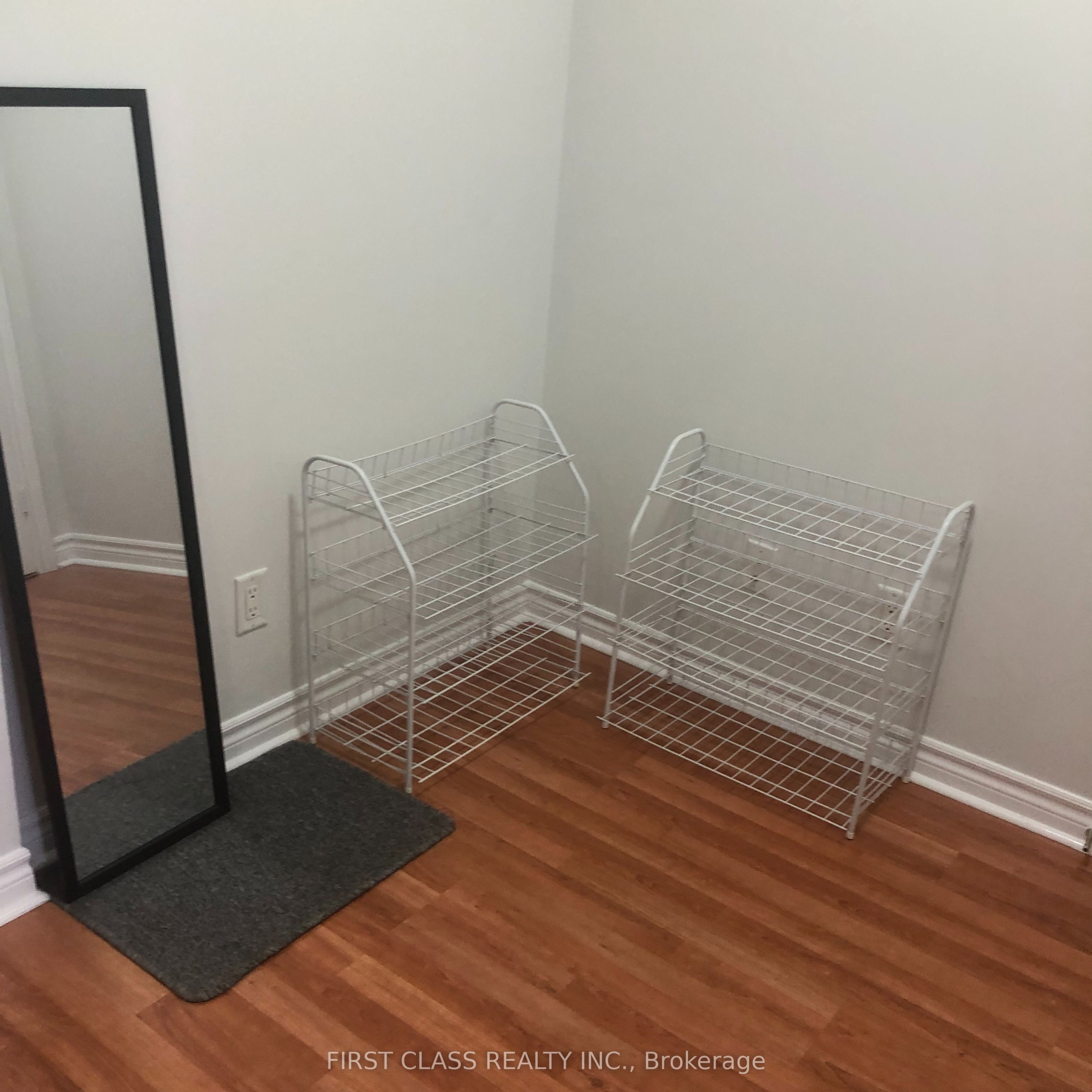 3880 Duke Of York Boulevard 1612 Property Photo 14