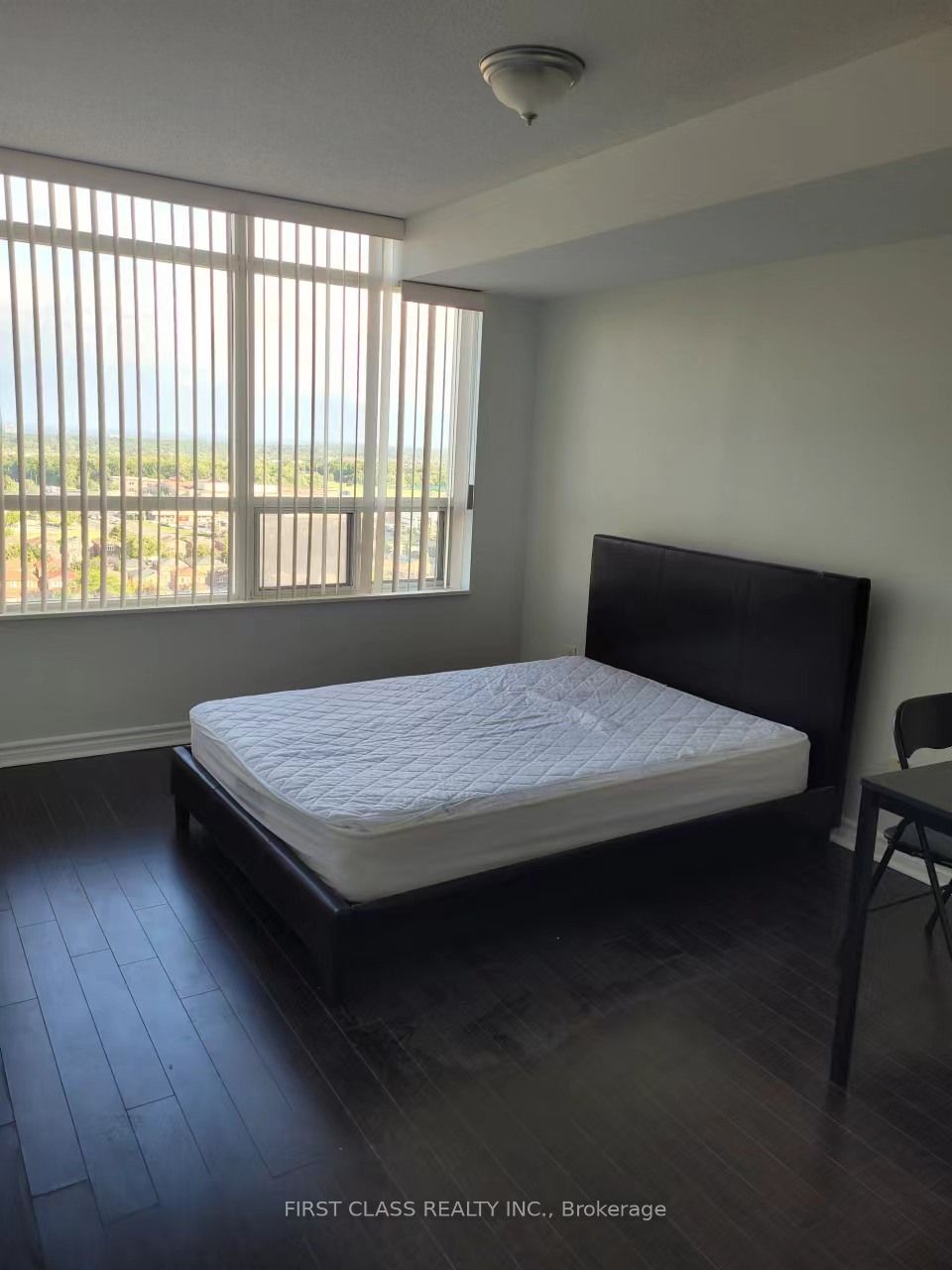 3880 Duke Of York Boulevard 1612 Property Photo 15