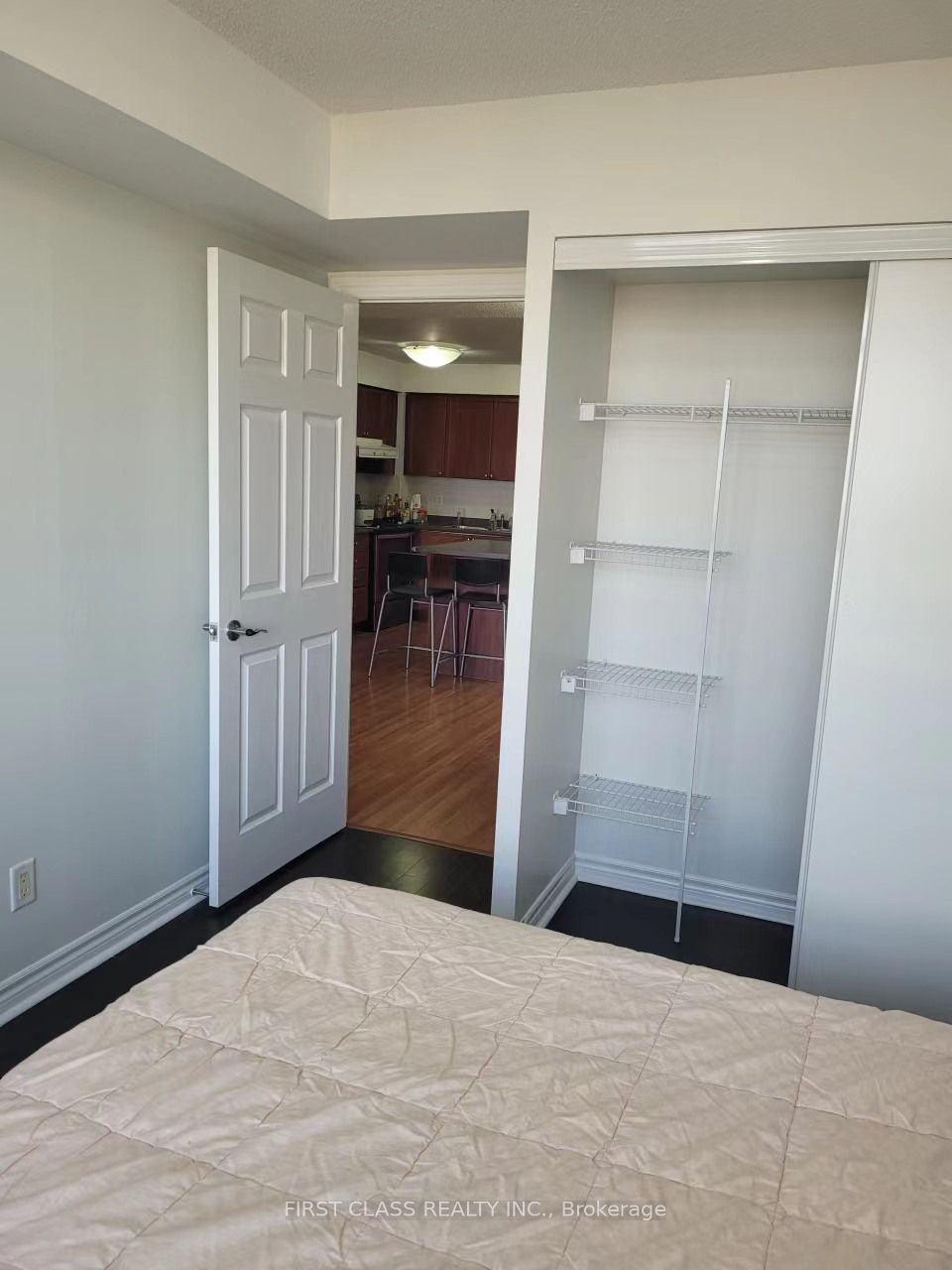 3880 Duke Of York Boulevard 1612 Property Photo 21