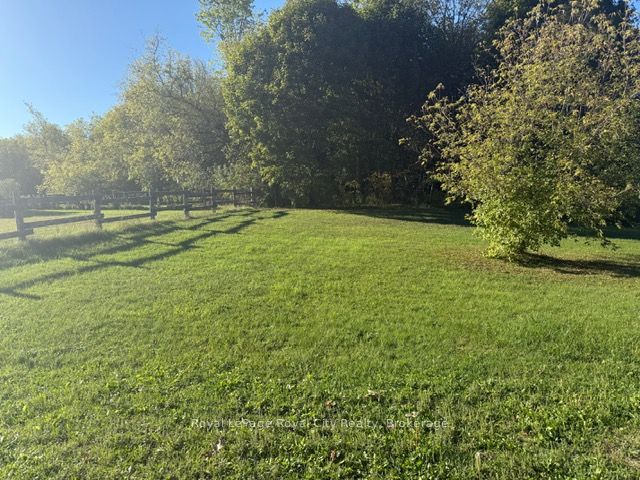 0 Queen Street E Property Photo 11