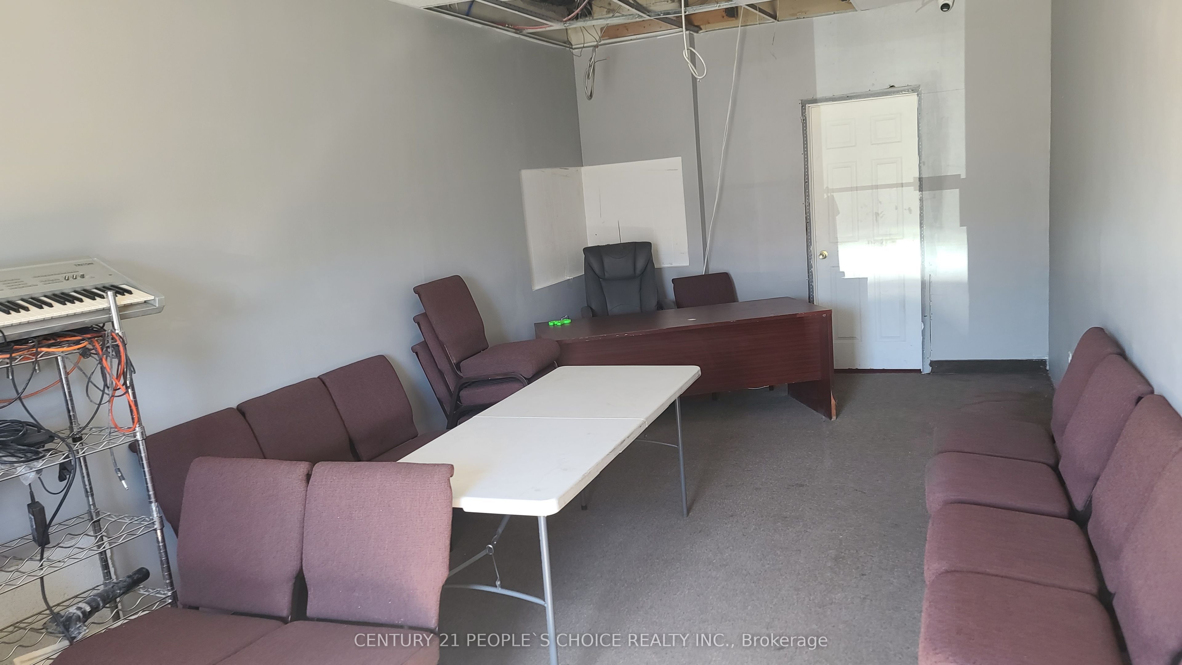 2400 Finch Avenue W 5 Property Photo 1