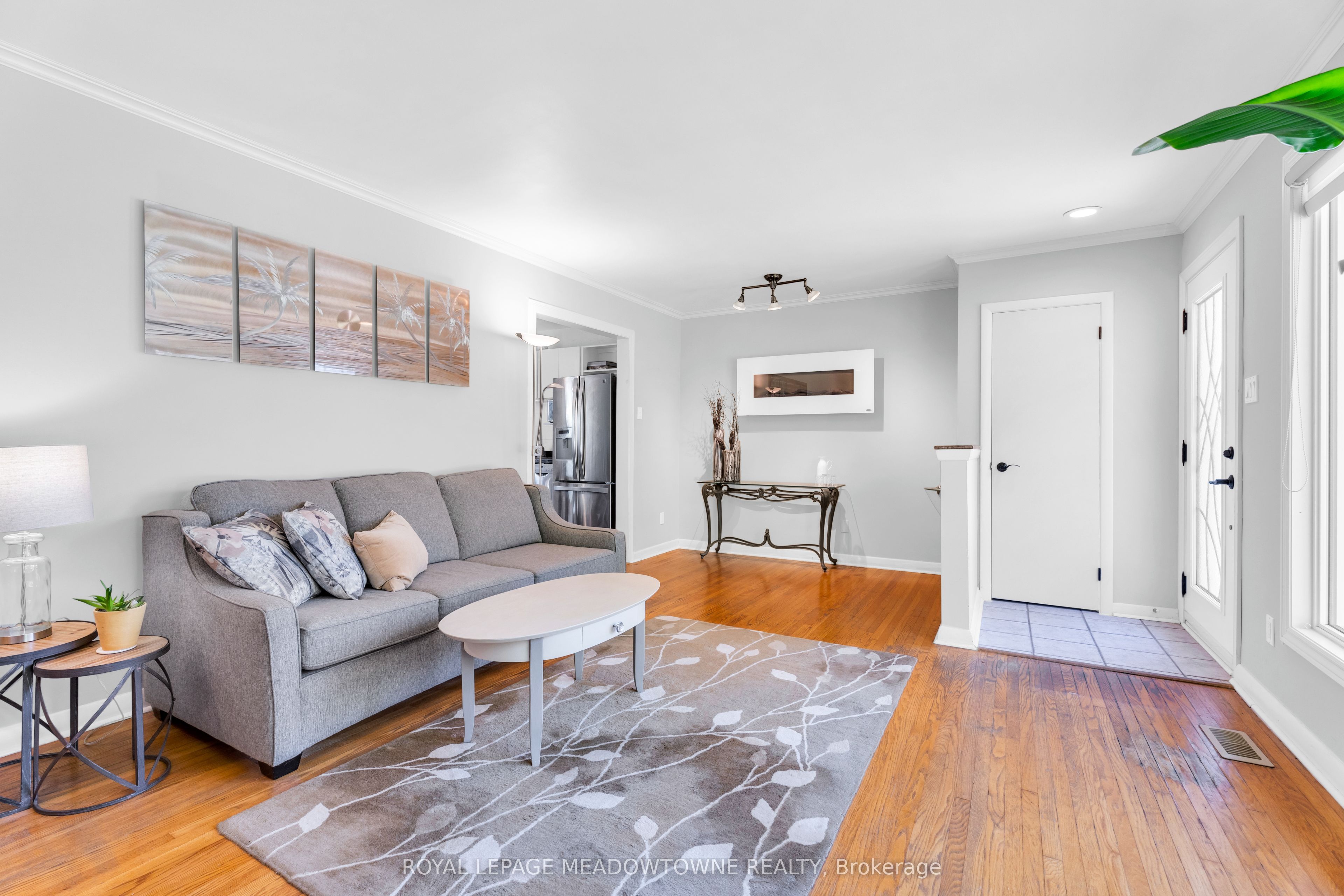 79 Rexway Drive Property Photo 7