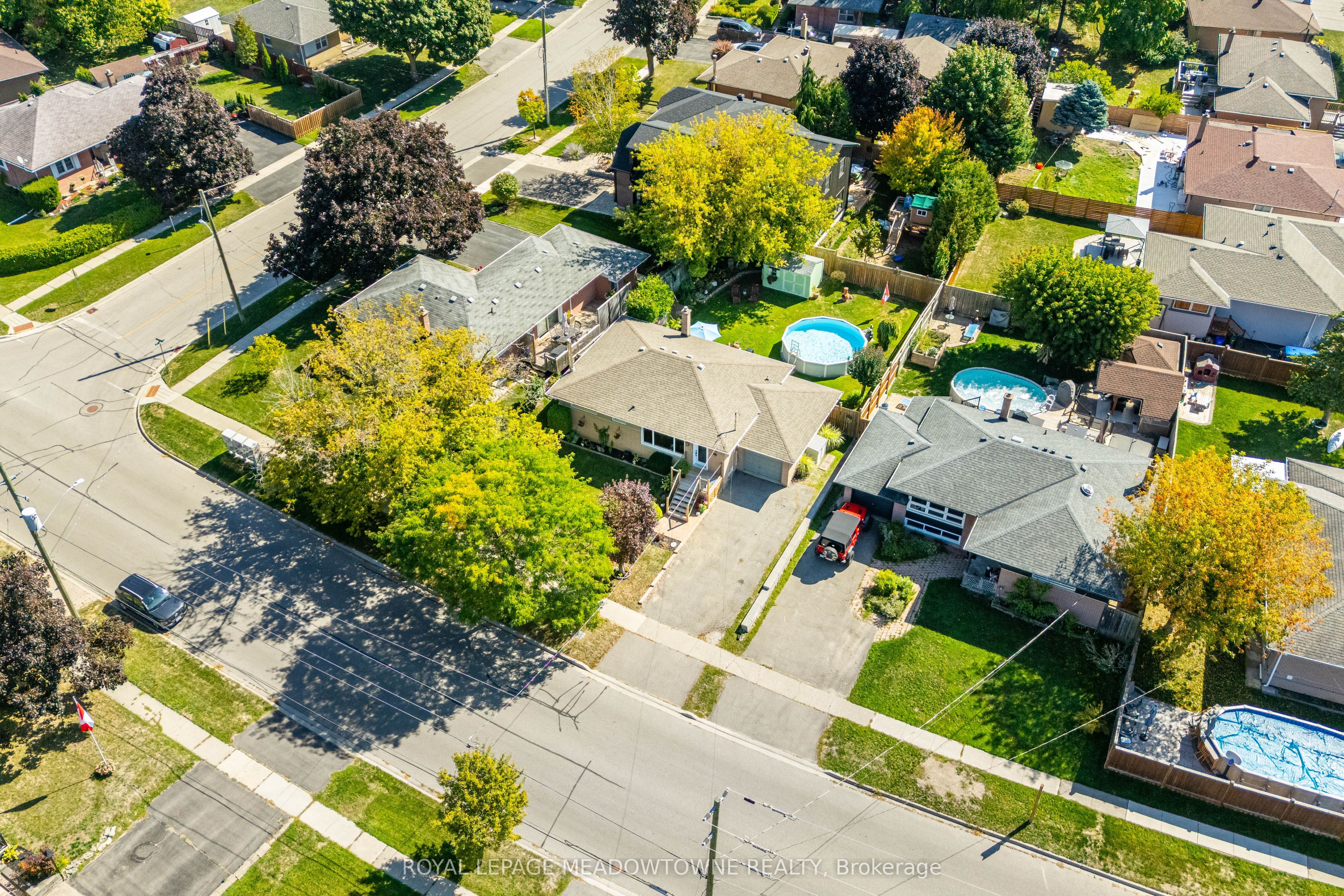 79 Rexway Drive Property Photo 36