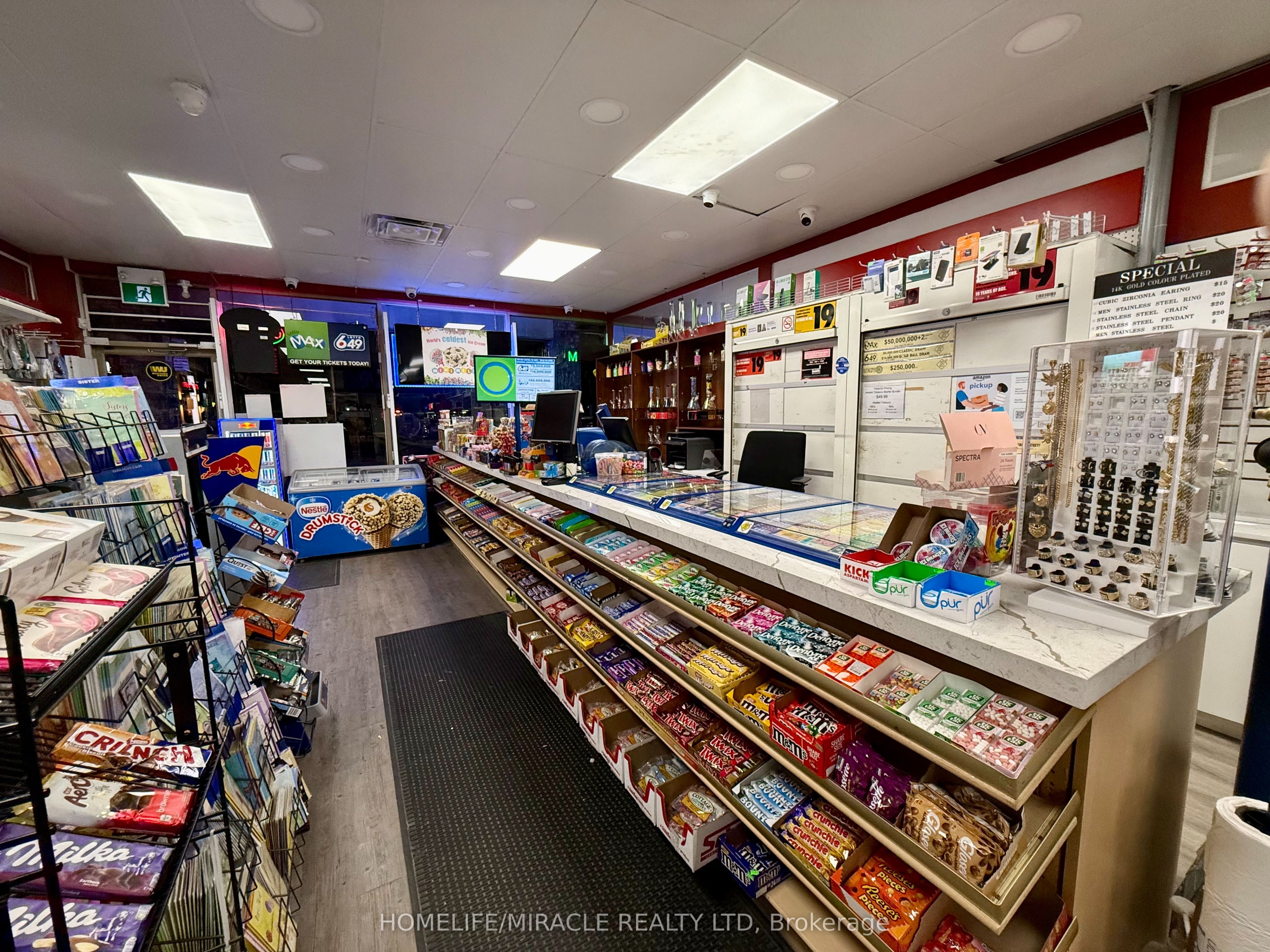 4099 Erin Mills Parkway 12 Property Photo 4