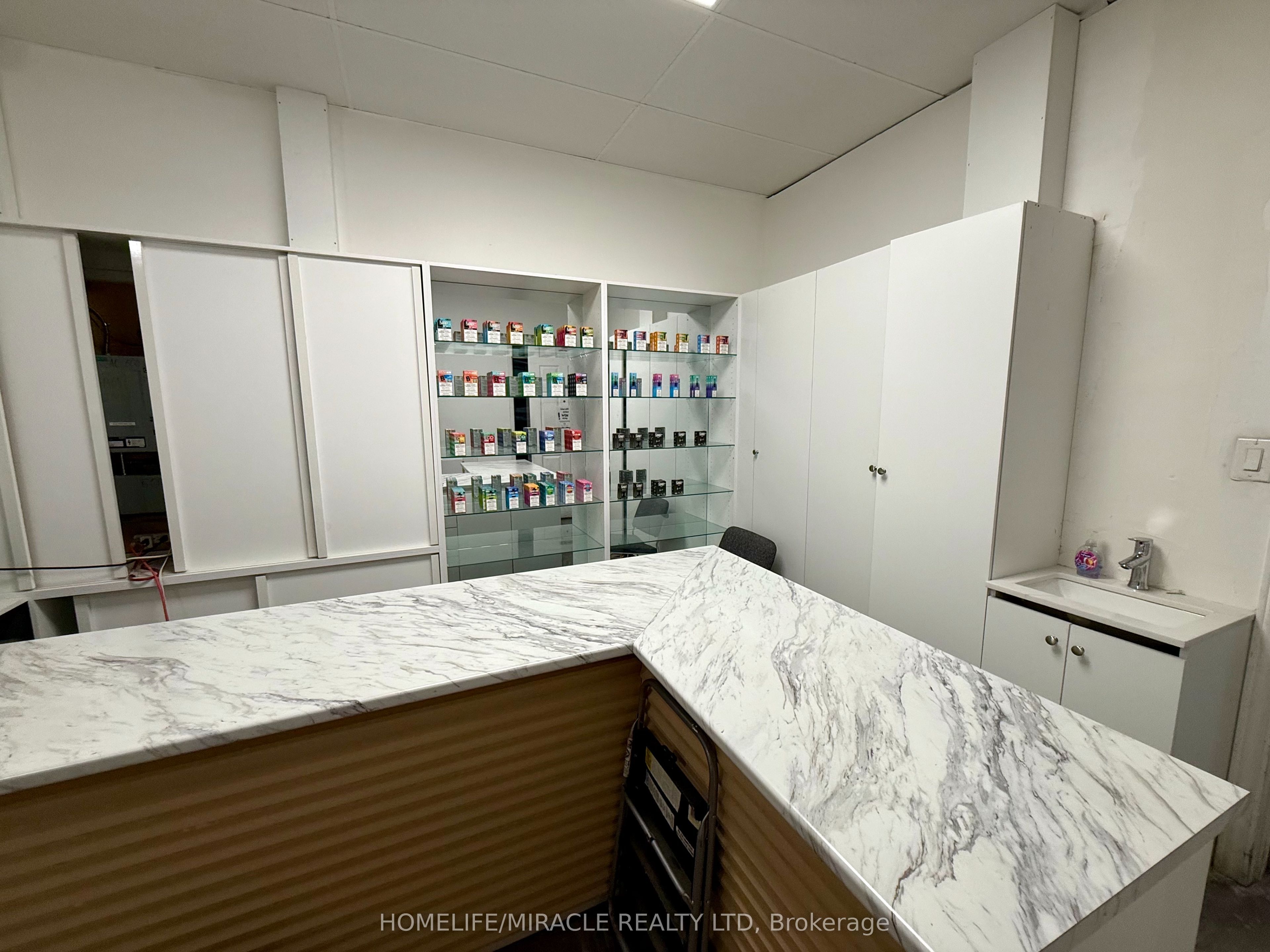 4099 Erin Mills Parkway 12 Property Photo 14