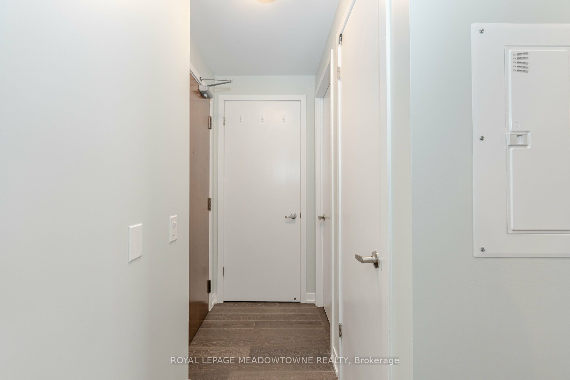 2560 Eglinton Avenue W 802 Property Photo 10