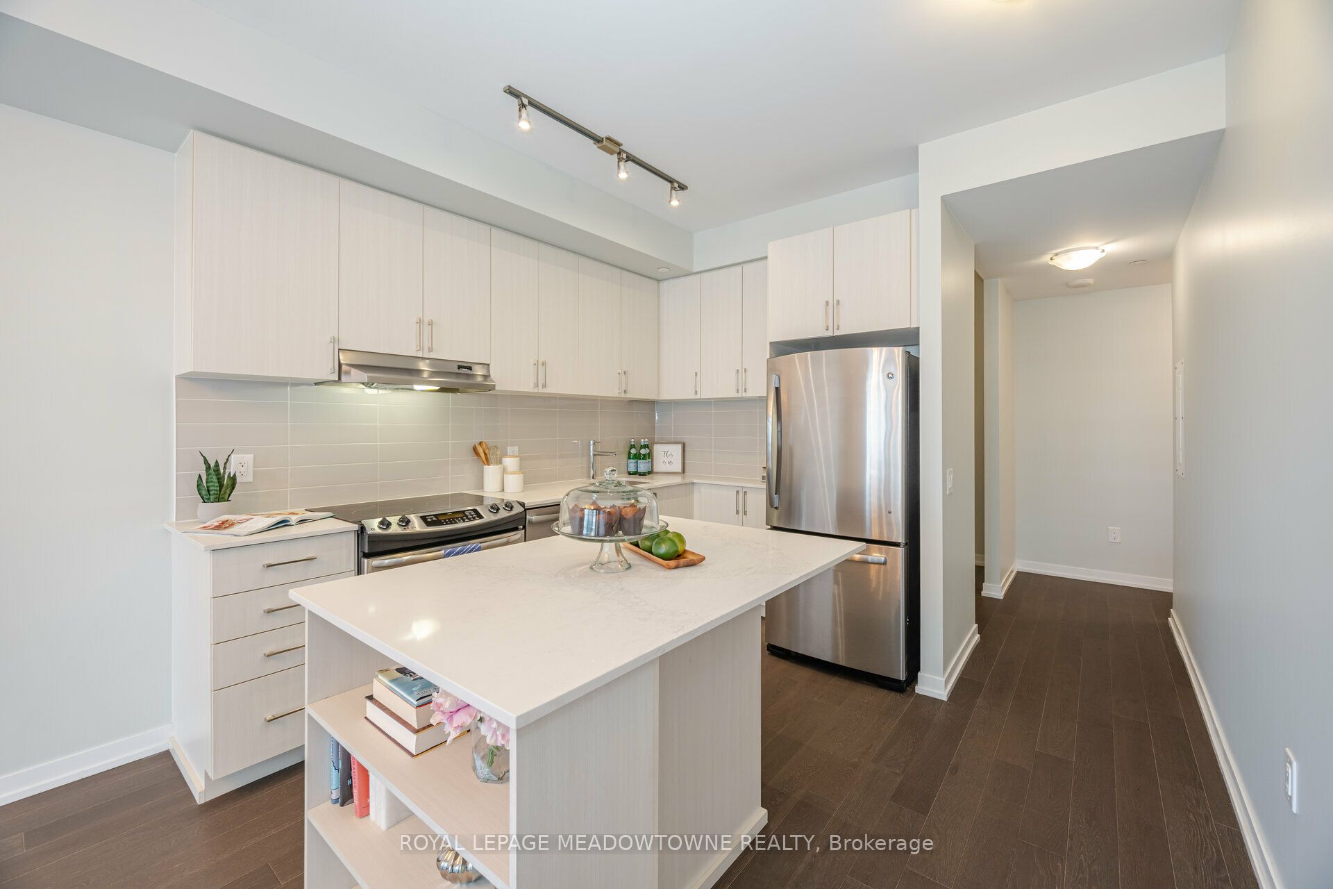 2560 Eglinton Avenue W 802 Property Photo 18