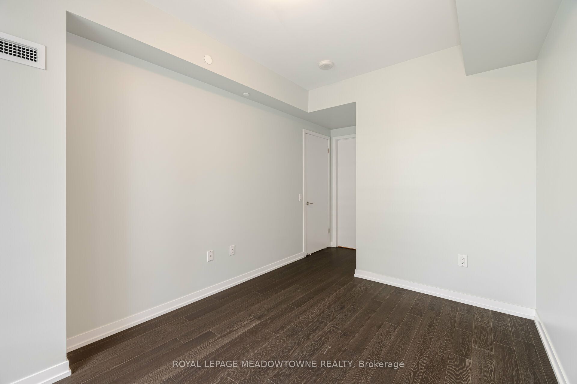 2560 Eglinton Avenue W 802 Property Photo 23