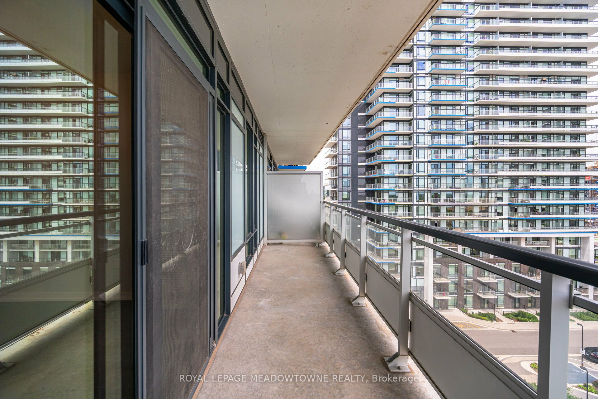 2560 Eglinton Avenue W 802 Property Photo 30