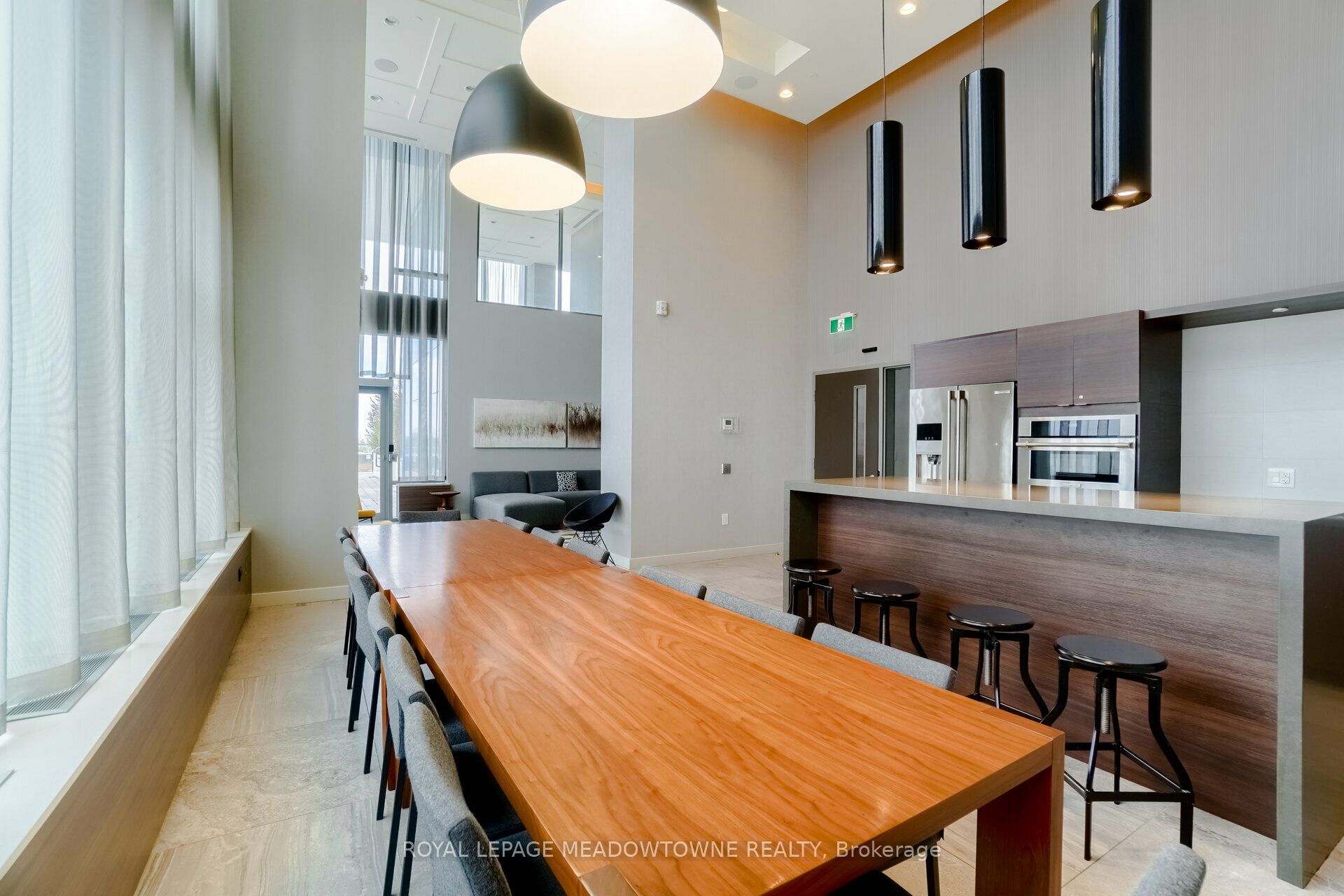 2560 Eglinton Avenue W 802 Property Photo 42