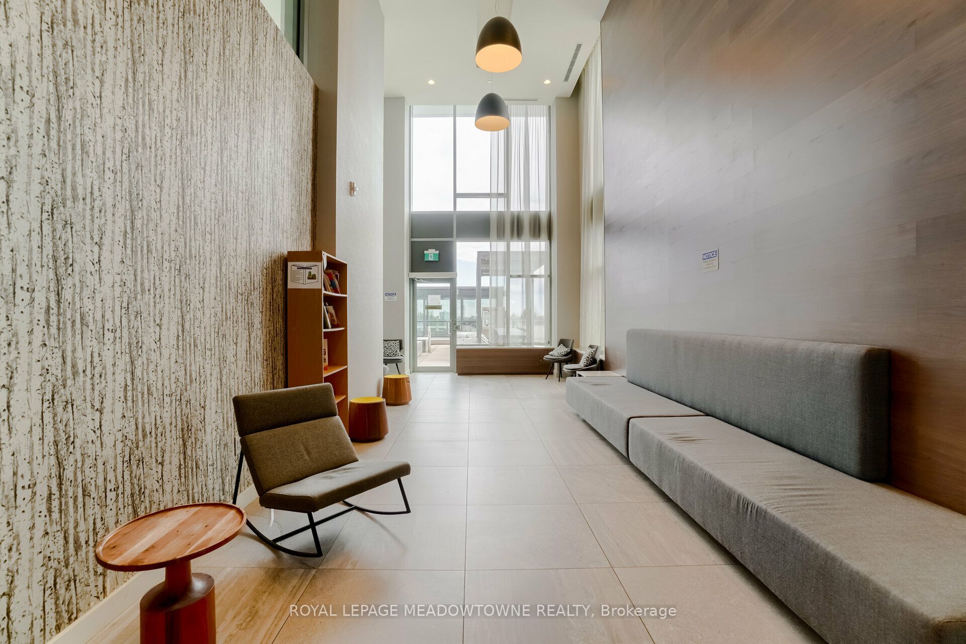 2560 Eglinton Avenue W 802 Property Photo 44