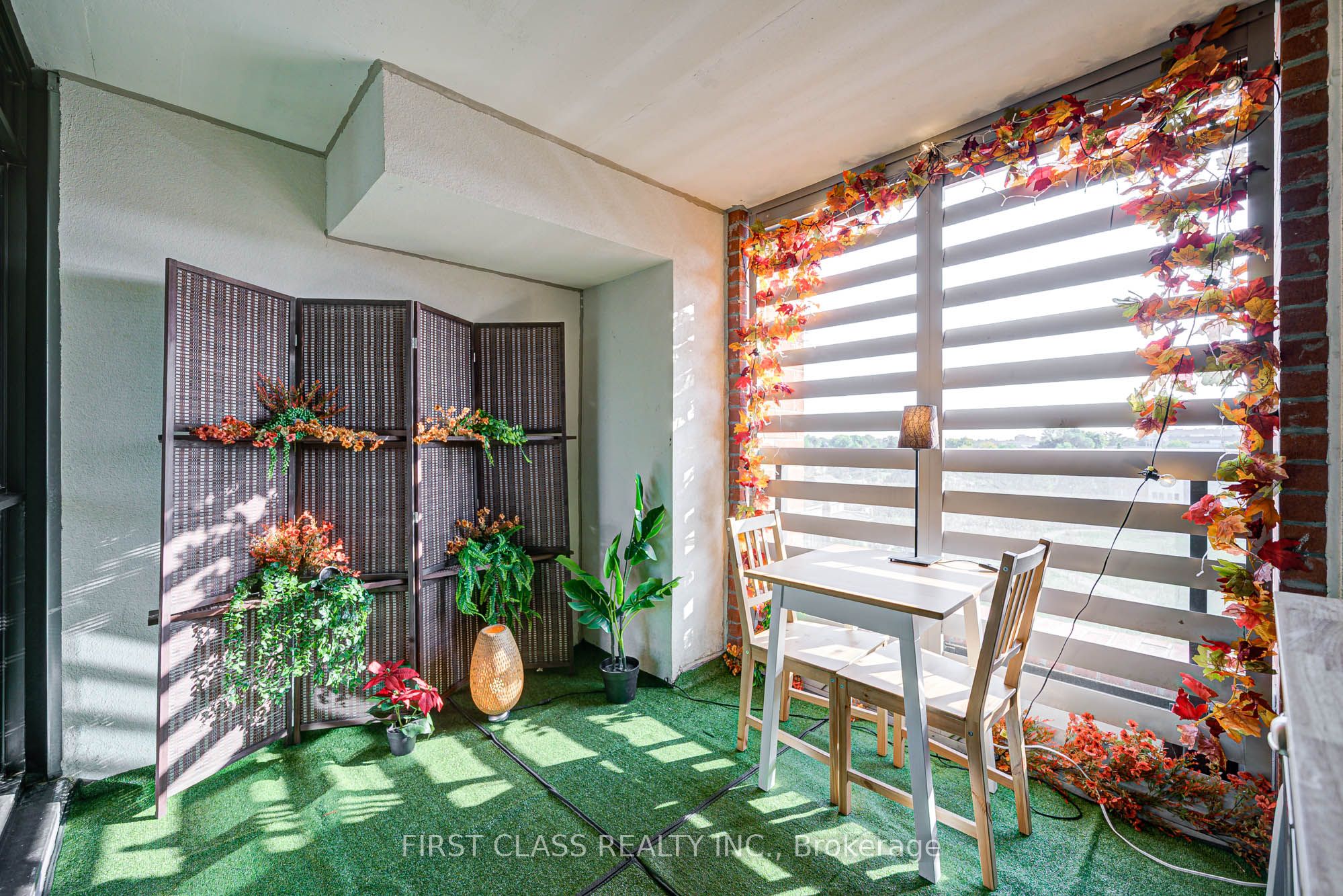 3091 Dufferin Street 526 Property Photo 10