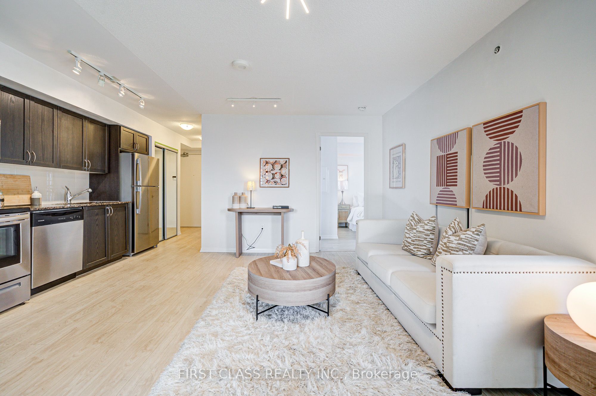 3091 Dufferin Street 526 Property Photo 19