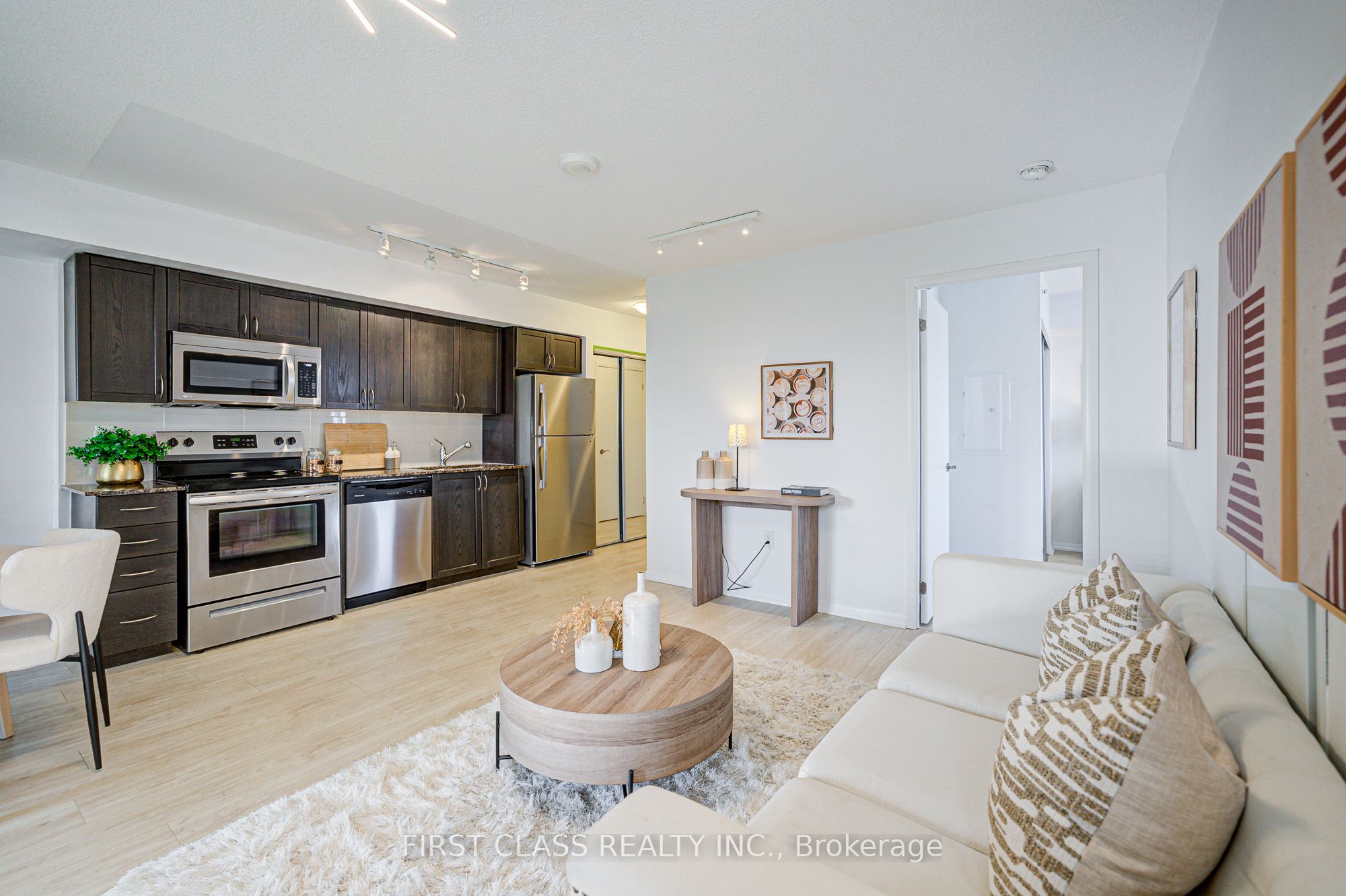 3091 Dufferin Street 526 Property Photo 22