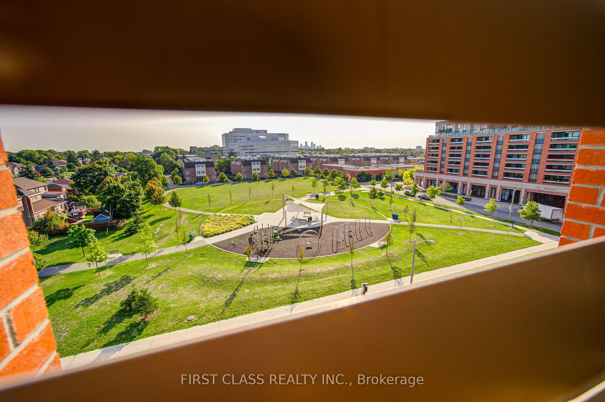 3091 Dufferin Street 526 Property Photo 24