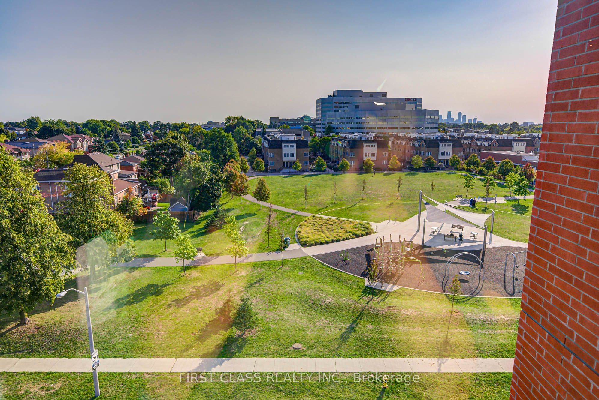 3091 Dufferin Street 526 Property Photo 25
