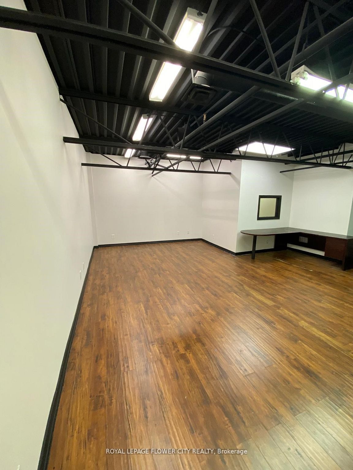 2001 Albion Road 7 Property Photo 3