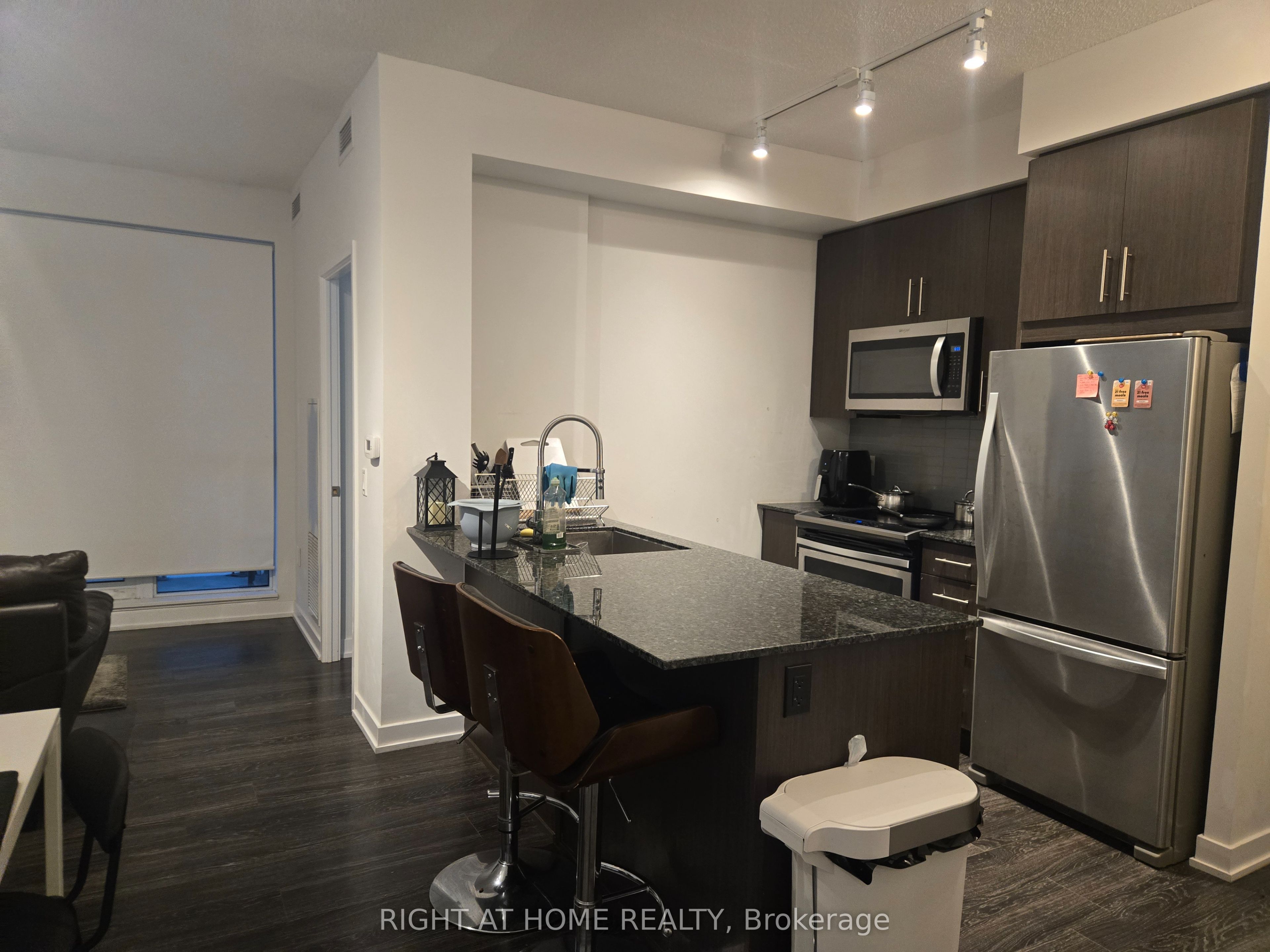 4055 Parkside Village Drive 815 Property Photo 3