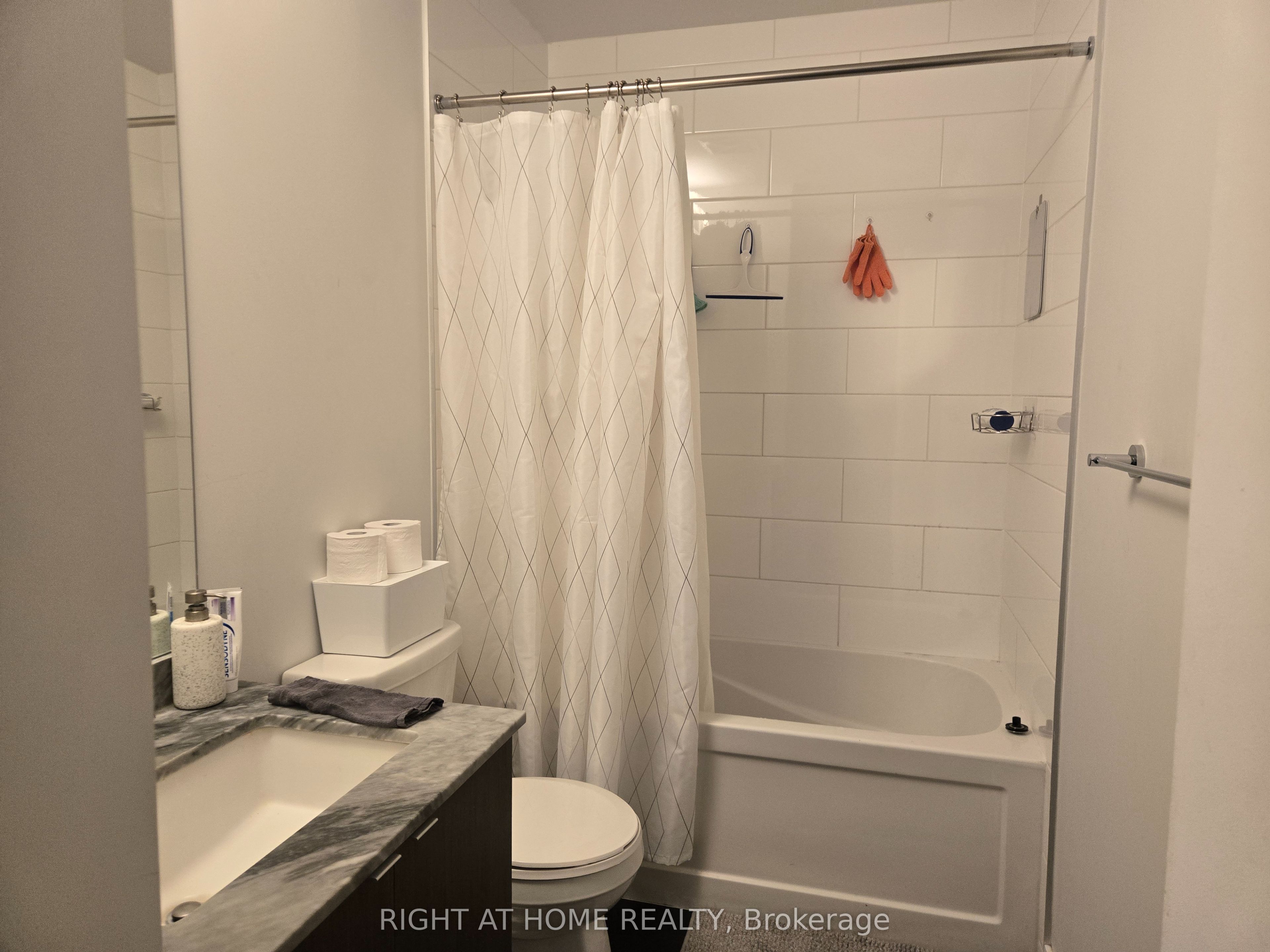 4055 Parkside Village Drive 815 Property Photo 5