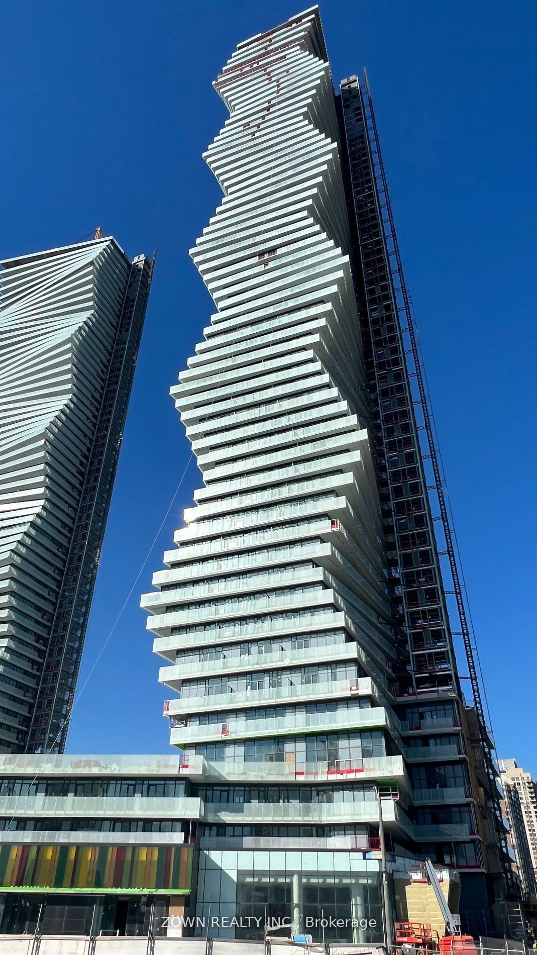 3900 Confederation Parkway 1506 Property Photo 1