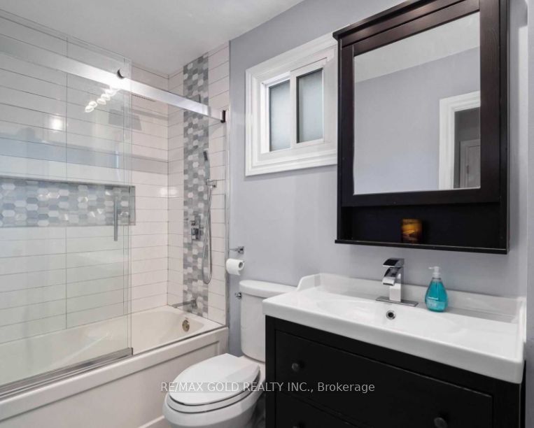 16 Wildercroft Avenue Property Photo 10