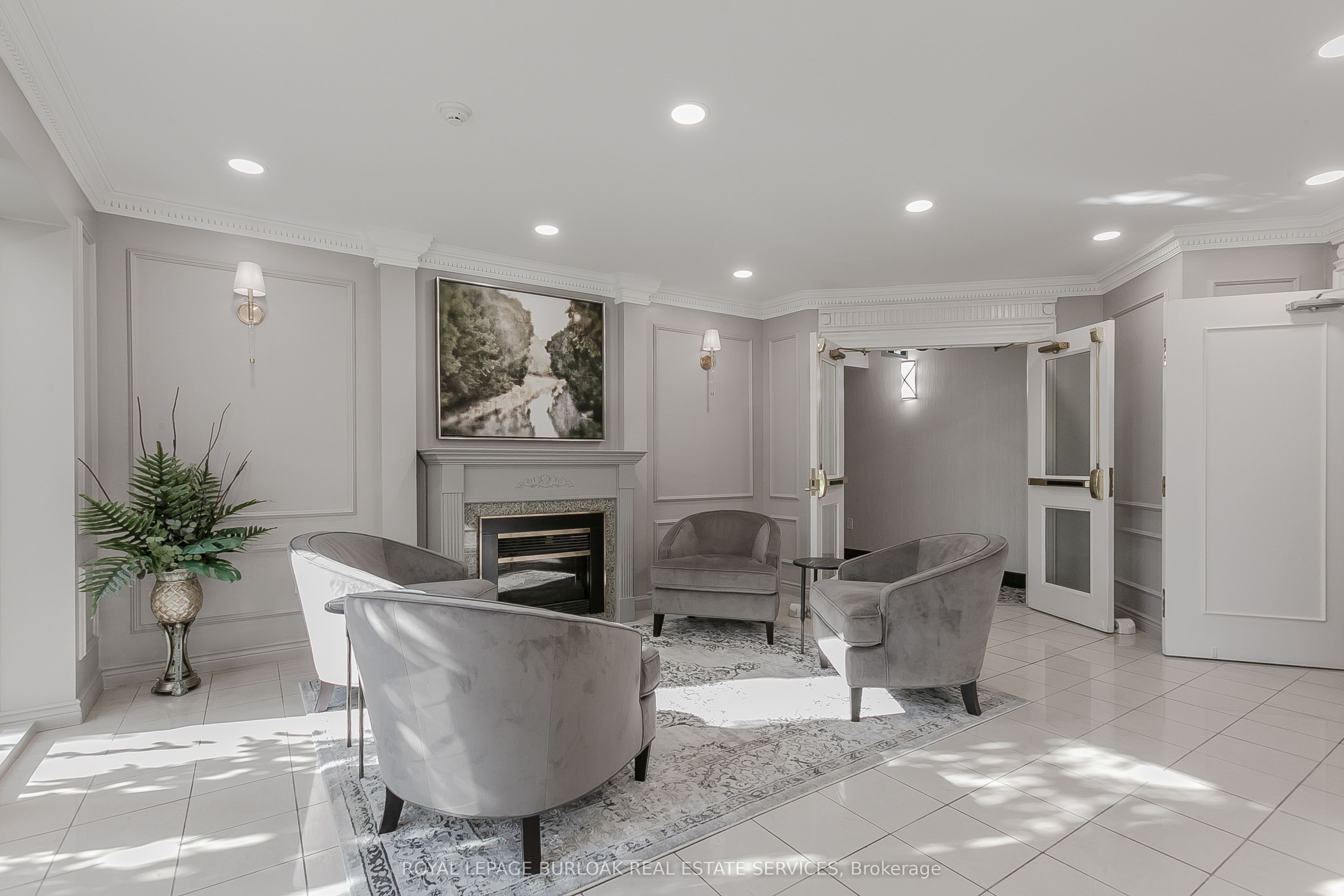 2075 Amherst Heights Drive 401 Property Photo 4