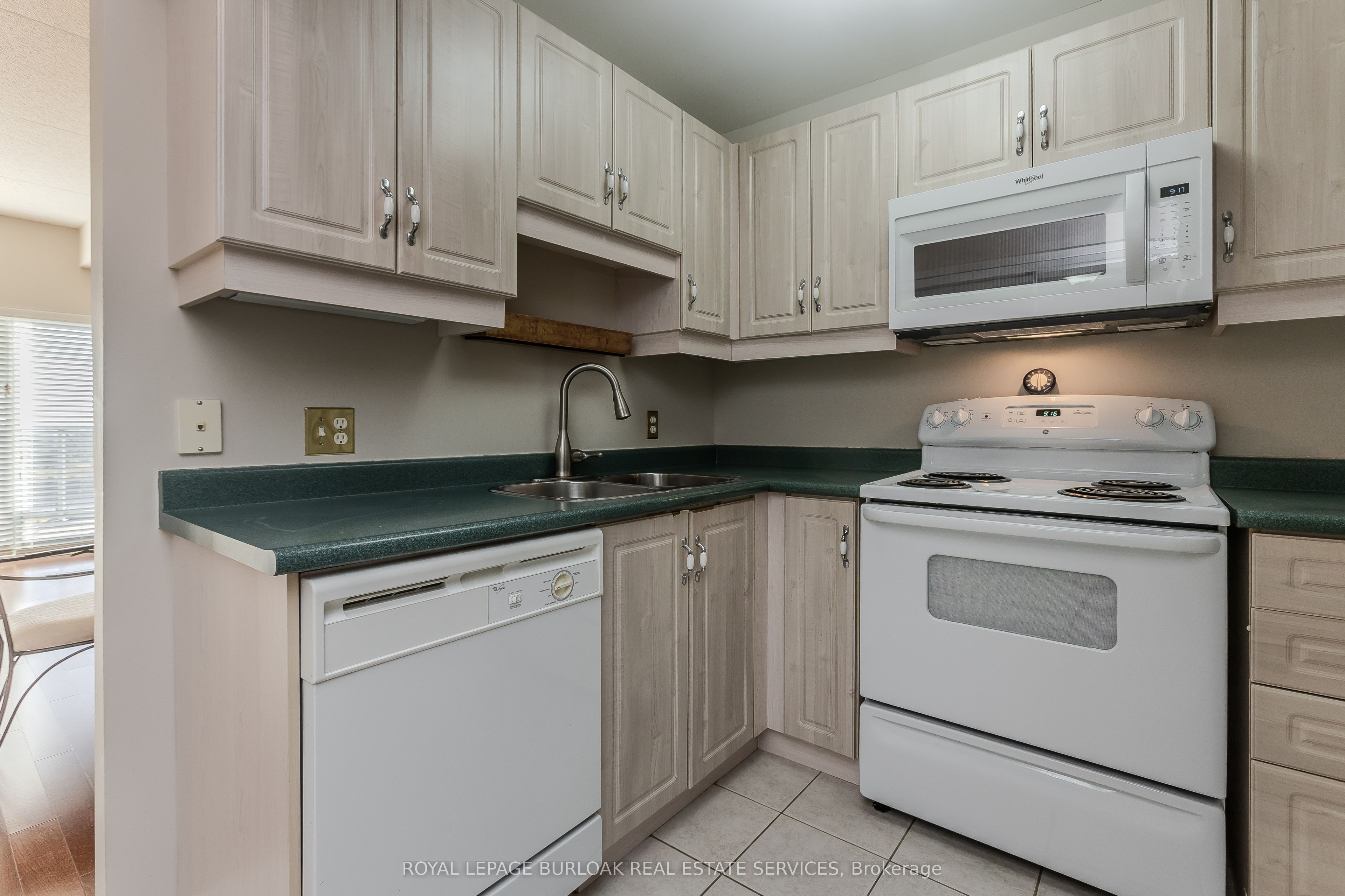 2075 Amherst Heights Drive 401 Property Photo 7