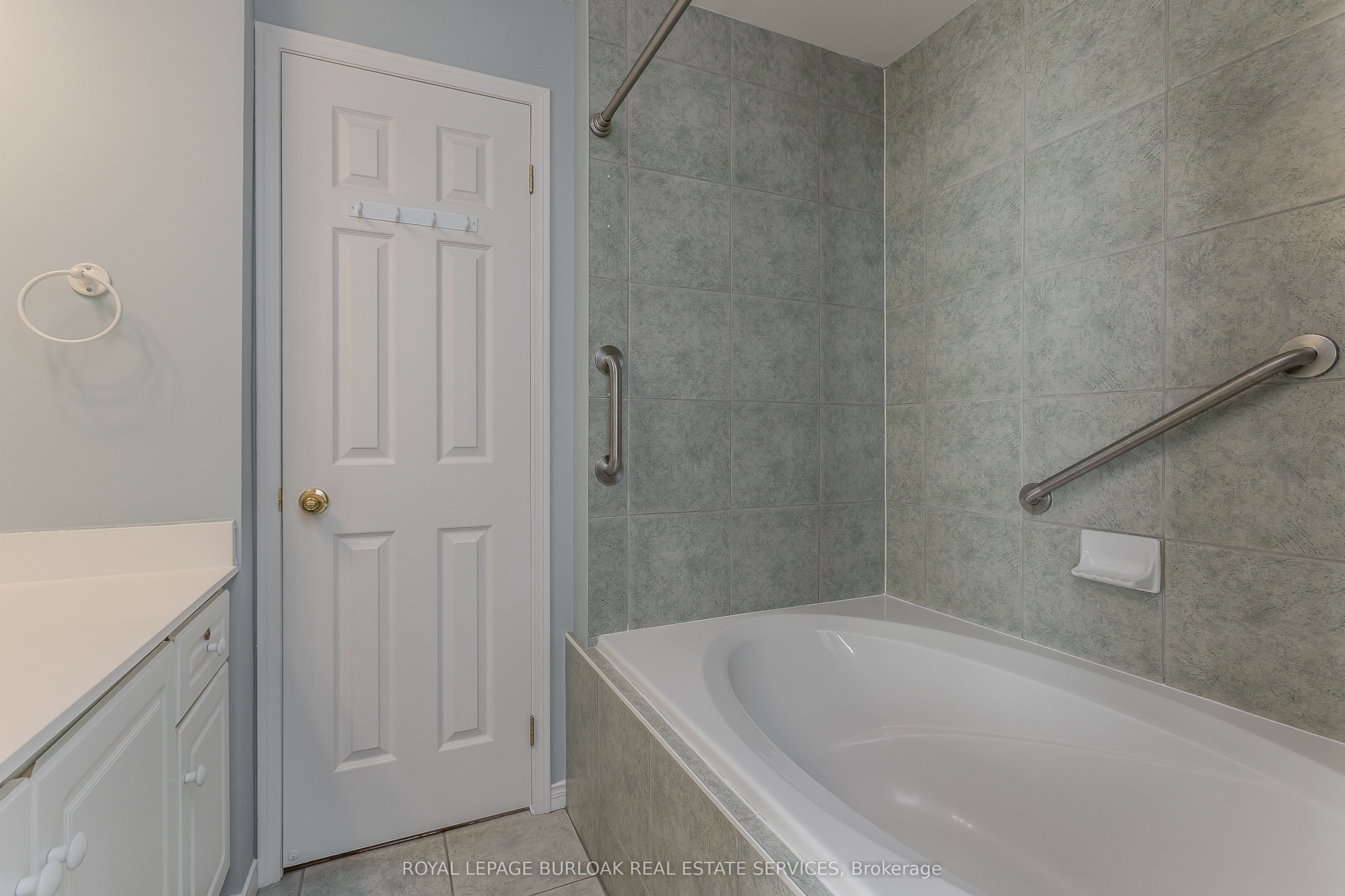 2075 Amherst Heights Drive 401 Property Photo 27