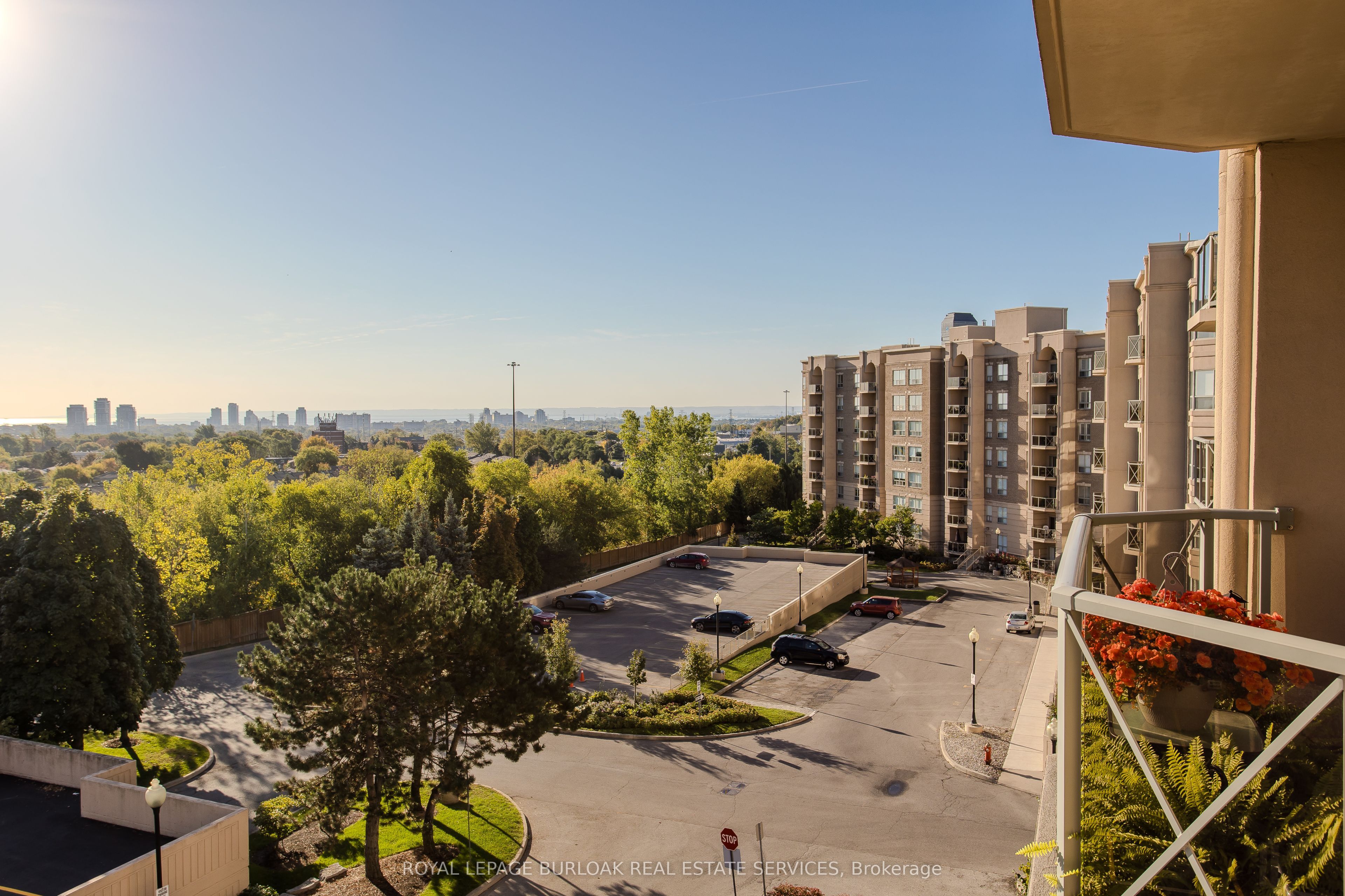 2075 Amherst Heights Drive 401 Property Photo 30