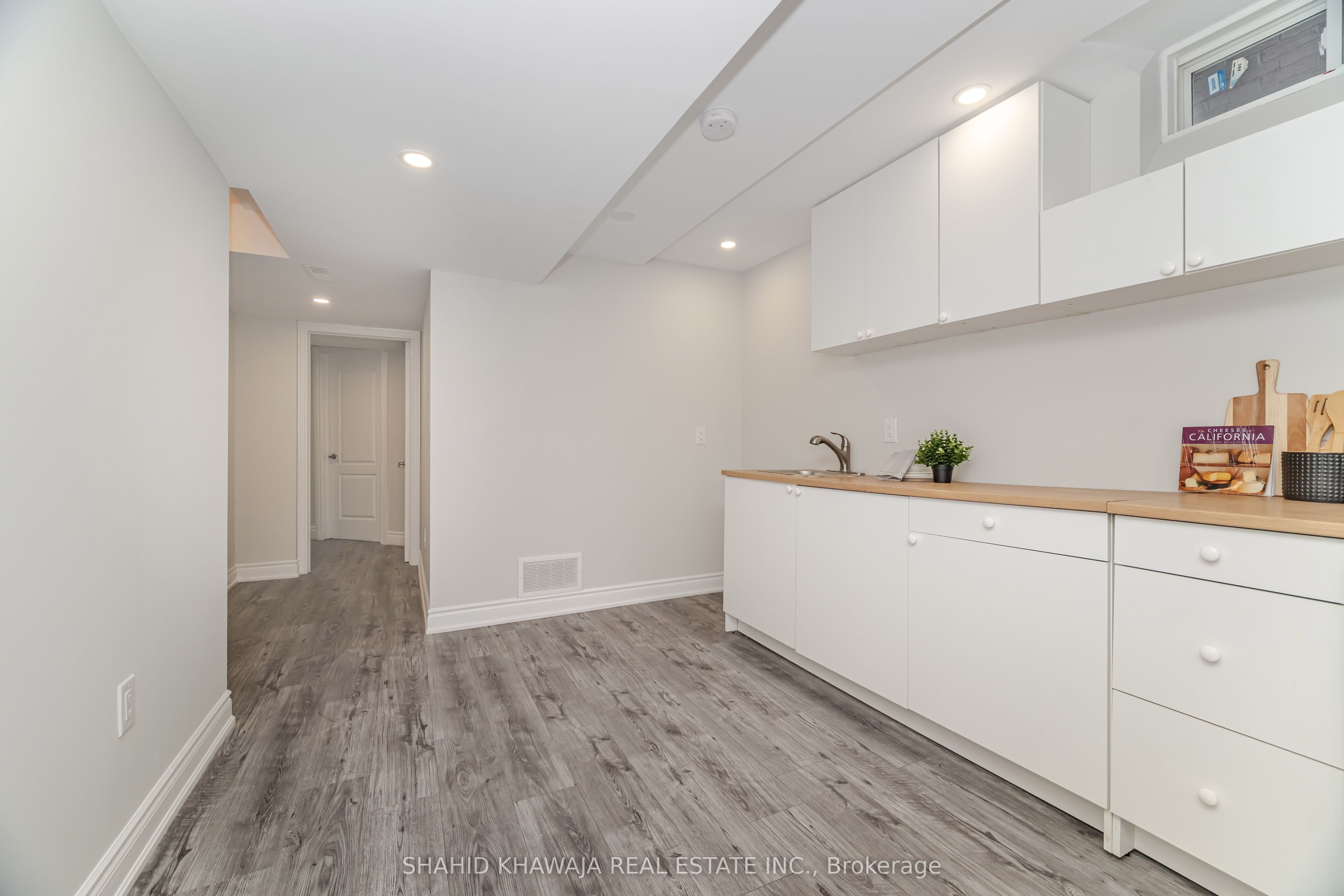 480 Nairn Circle Property Photo 34