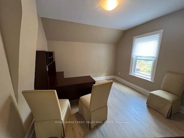 266 Main Street N 2 Property Photo 7