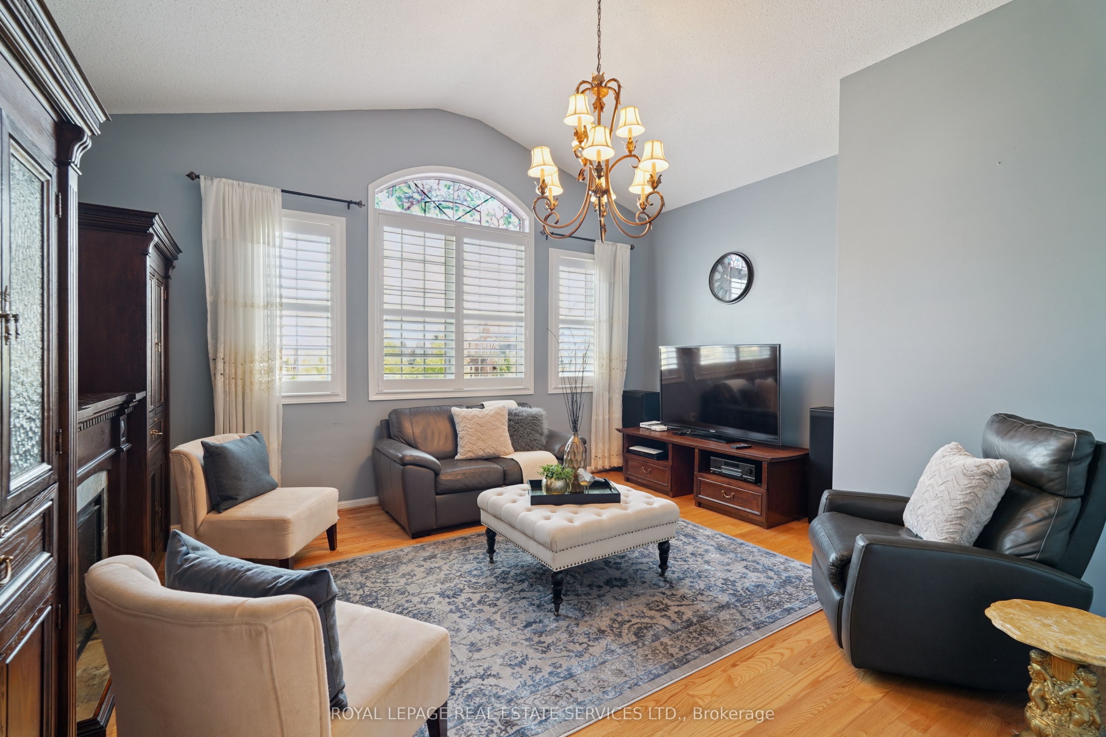 641 Symons Cross Property Photo 17