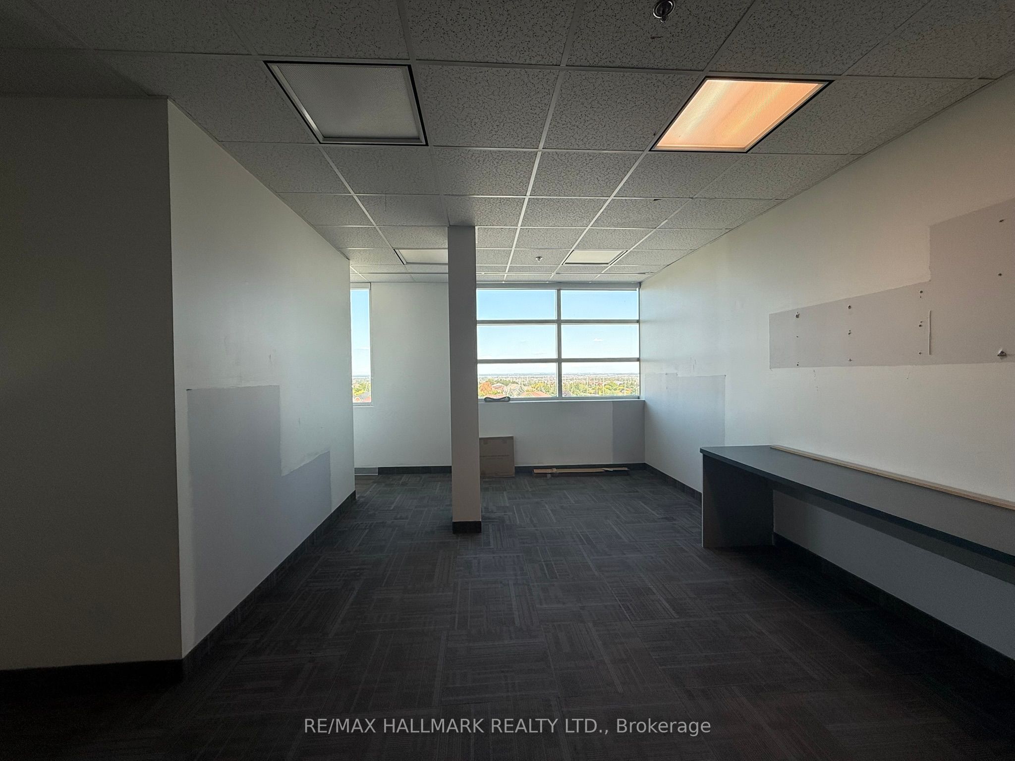 2250 Bovaird Drive E 615 Property Photo 9