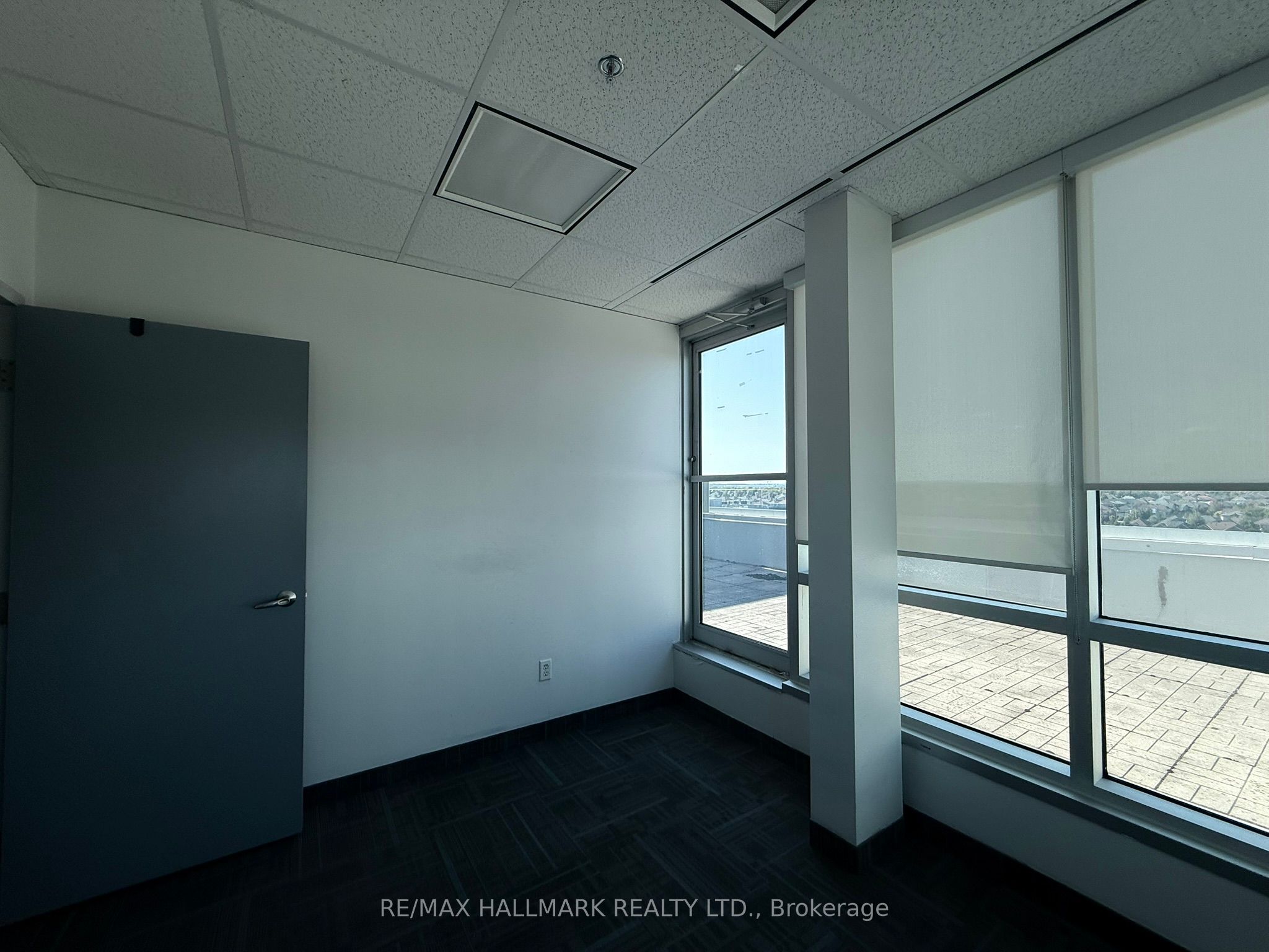 2250 Bovaird Drive E 615 Property Photo 15