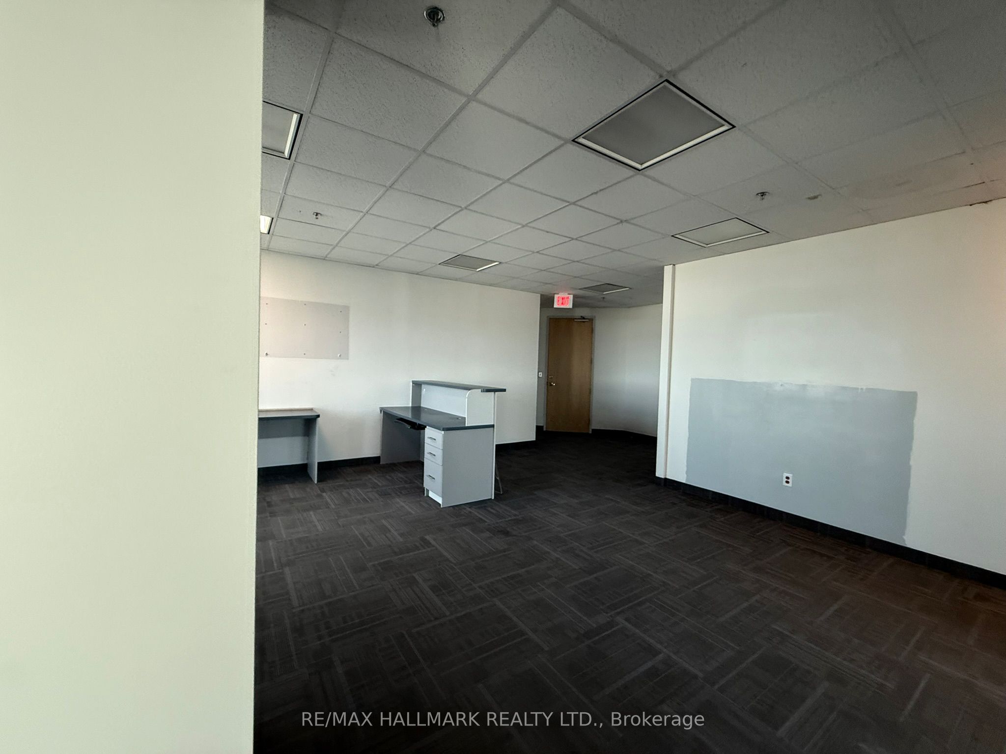 2250 Bovaird Drive E 615 Property Photo 16