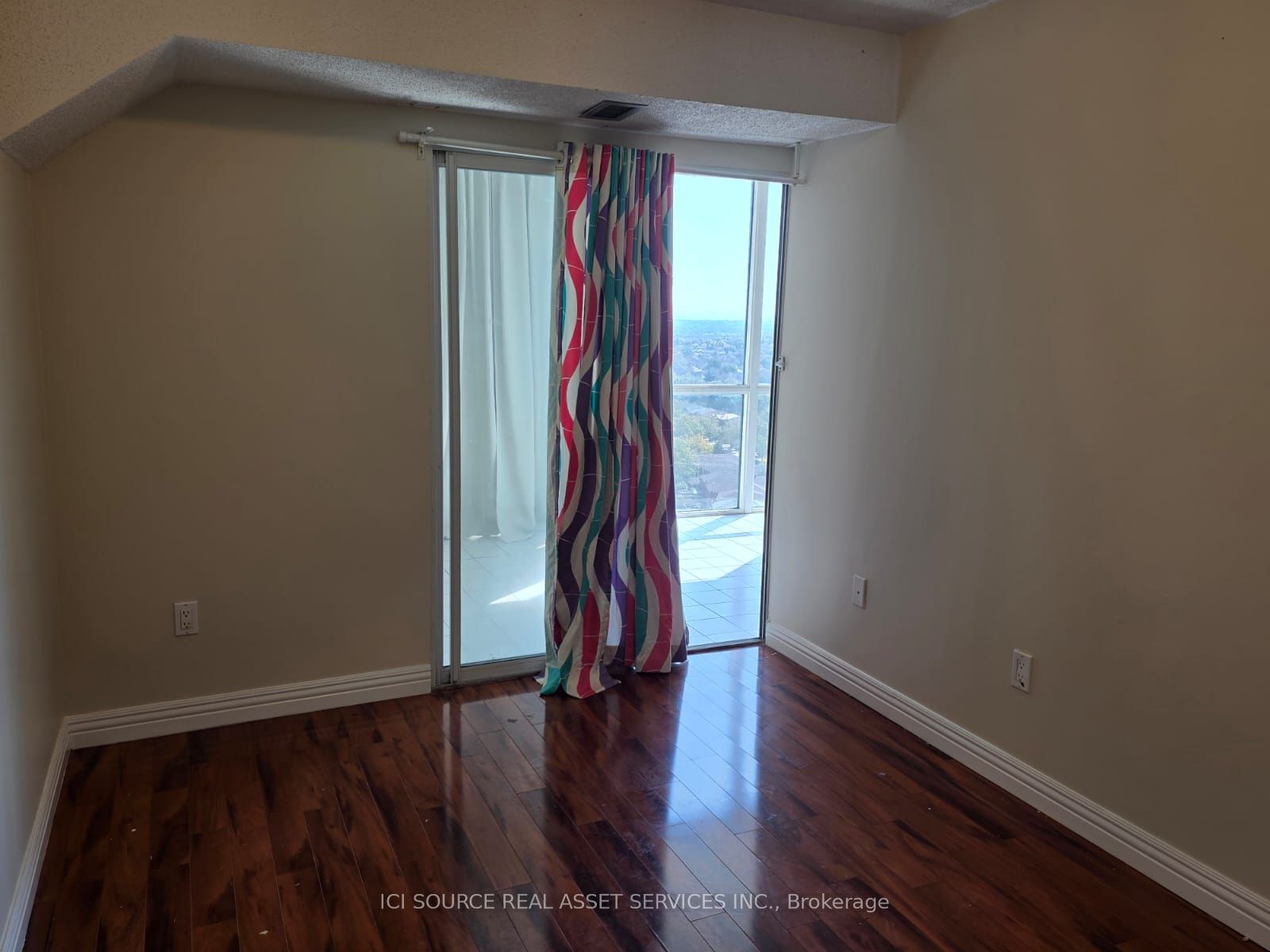 350 Webb Drive 1710 Property Photo 18